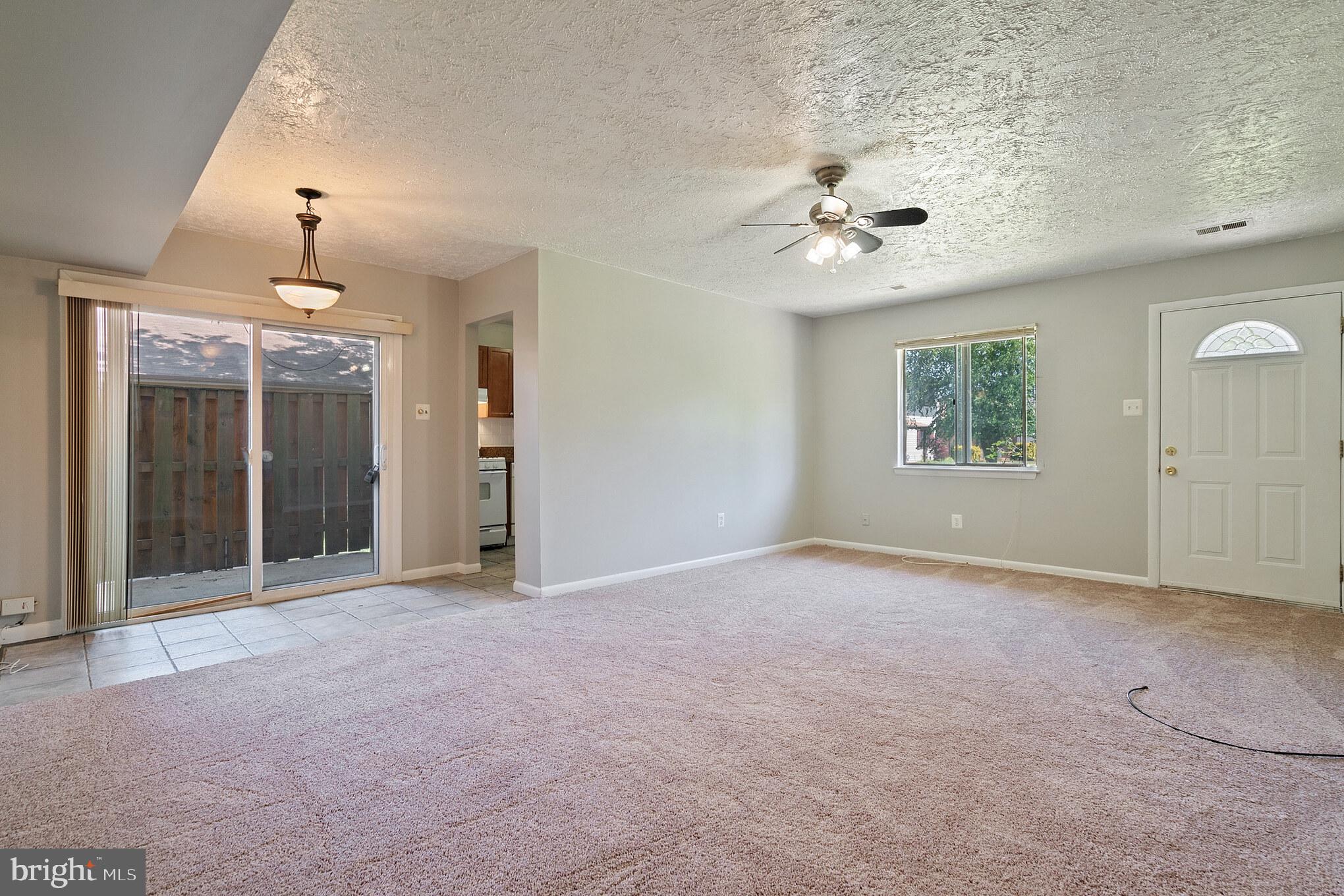 PINEWOOD LAWNS - Residential Lease