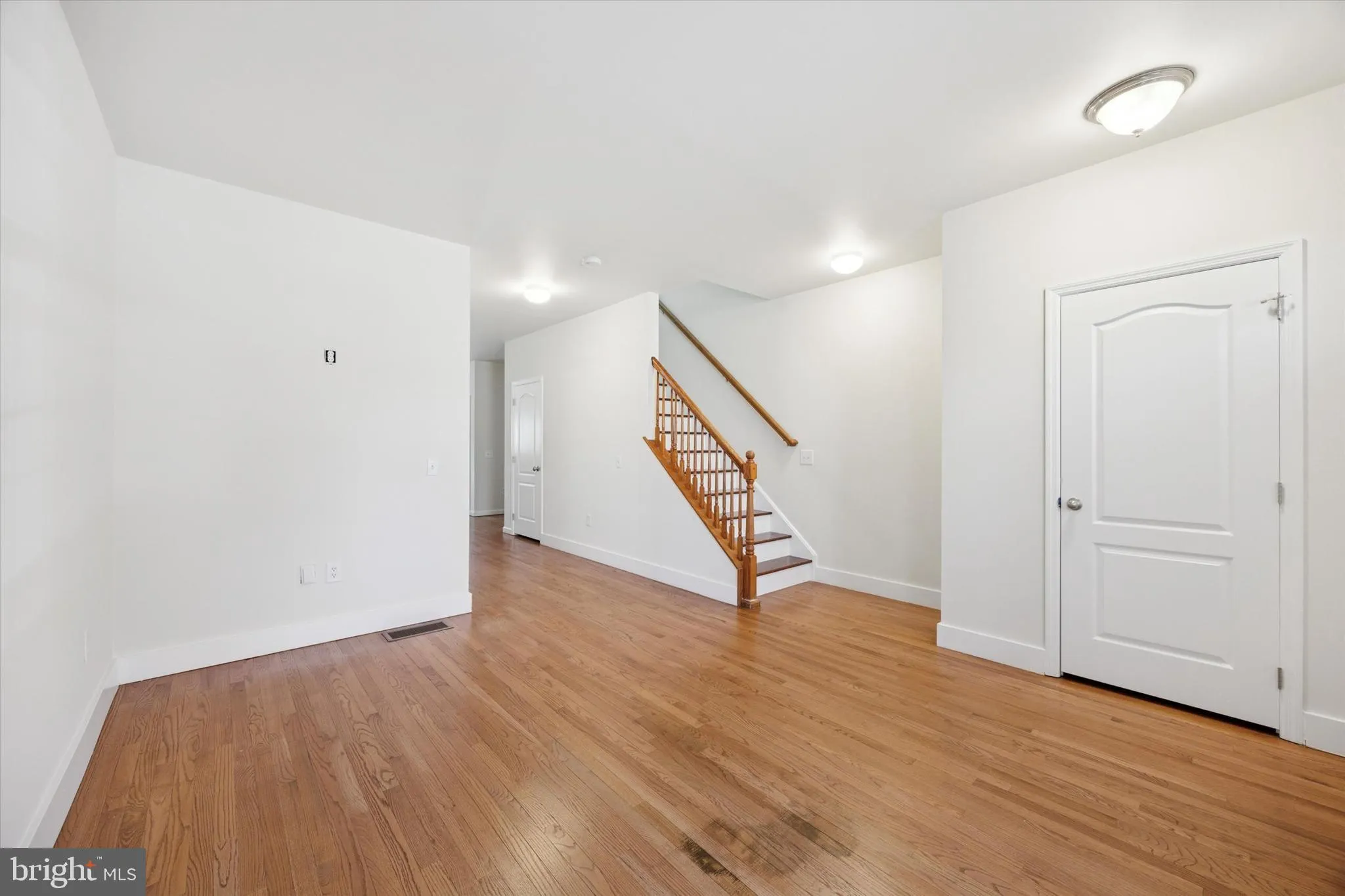 Philadelphia, Pennsylvania 19134, United States, 3 Bedrooms Bedrooms, ,3 BathroomsBathrooms,Residential,Active,138170