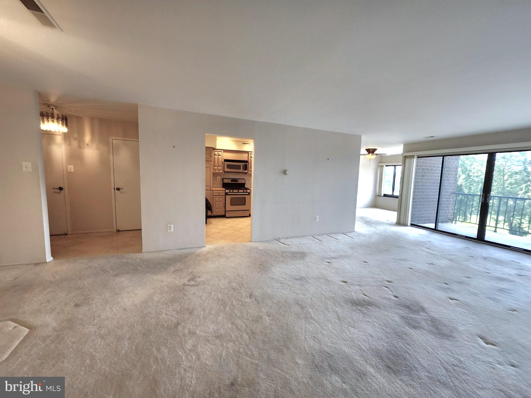 BAKERS BAY CONDOMINIUMS - Residential