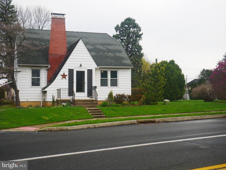 Here is an adorable 4 bedroom Palmyra cape cod on a large lot just waiting to become your new home!  The interior is freshly painted and the wood floors have been refinished so all you need to do is move in.  The first floor features a living room with a cozy fireplace, a large eat-in kitchen with lots of retro cabinetry and stainless steel appliances, a sunny primary bedroom, a full hall bath, and a small bedroom which could also be a great office, nursery, or den.  On the second floor there are two good sized bedrooms with large closets nearby for storage.  The full basement has the laundry area, a second shower and sink, and workshop and storage areas.  There's a nearly new boiler to keep you warm during the winter.  Outside you'll find a shed, a two car detached garage and a large in-ground pool so you can vacation at home!  All this at an affordable price.  Come take a look before it's gone!