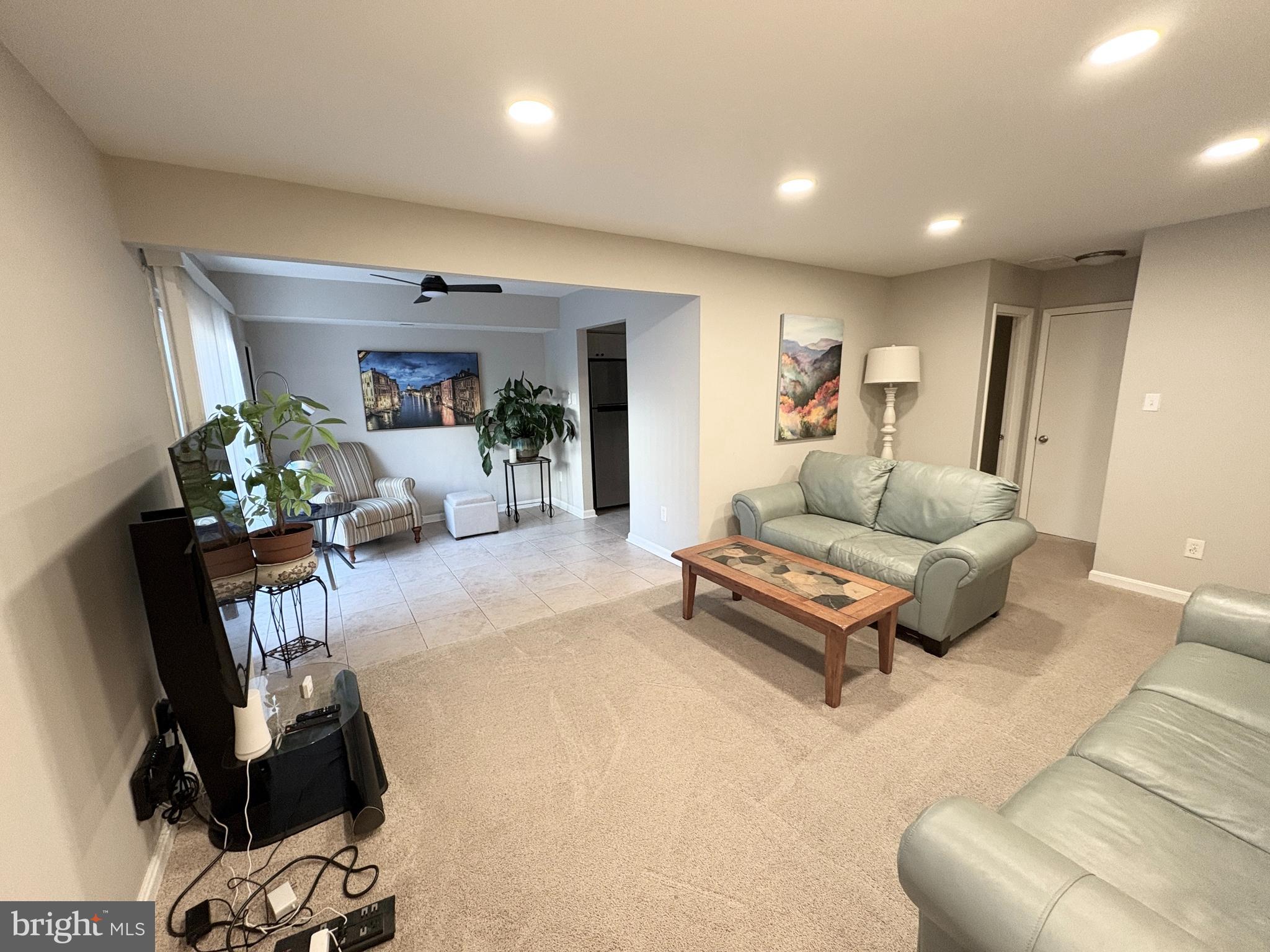 3813 SEGUNDO PLACE D