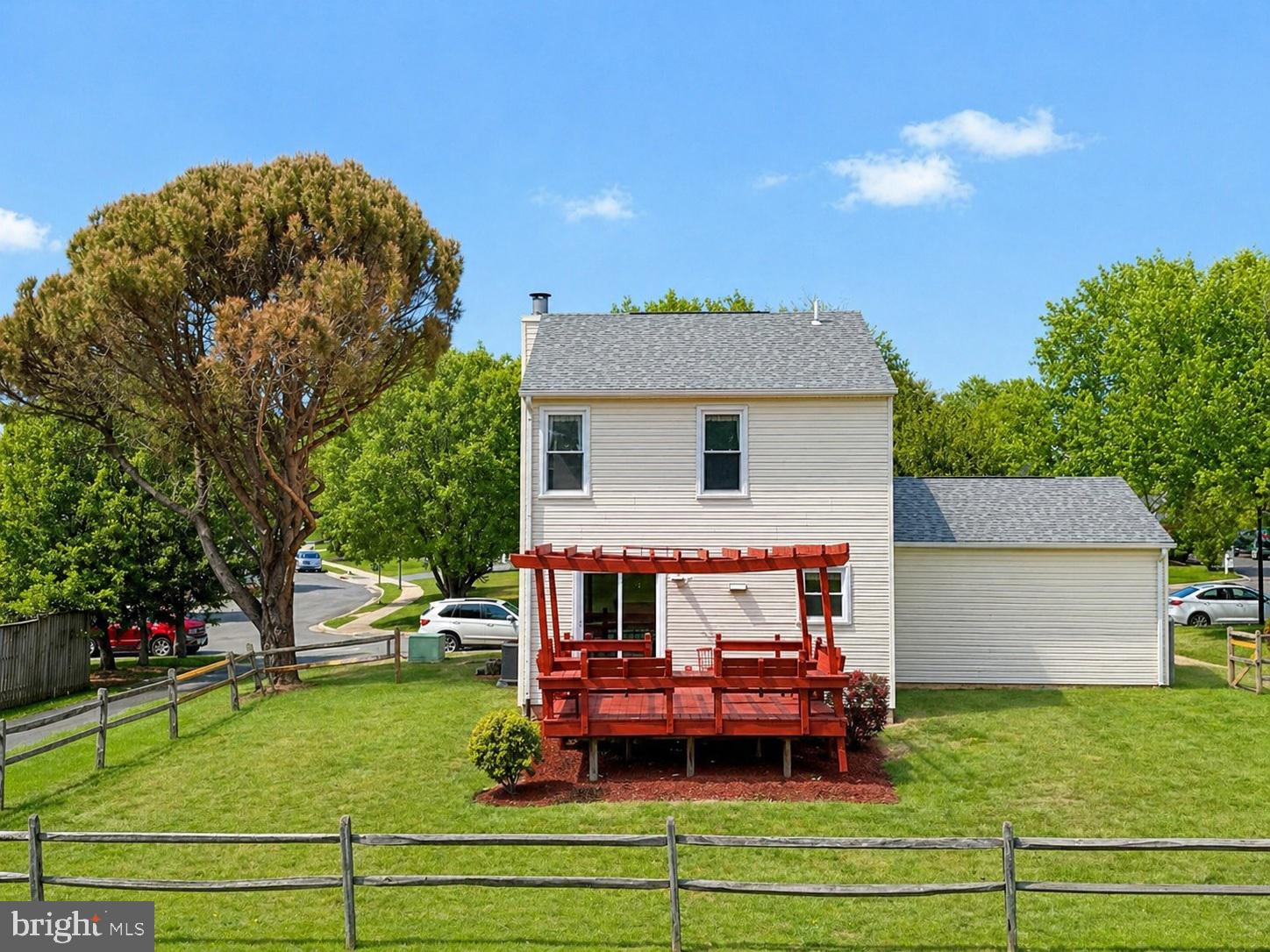 POTOMAC RIDGE - Residential