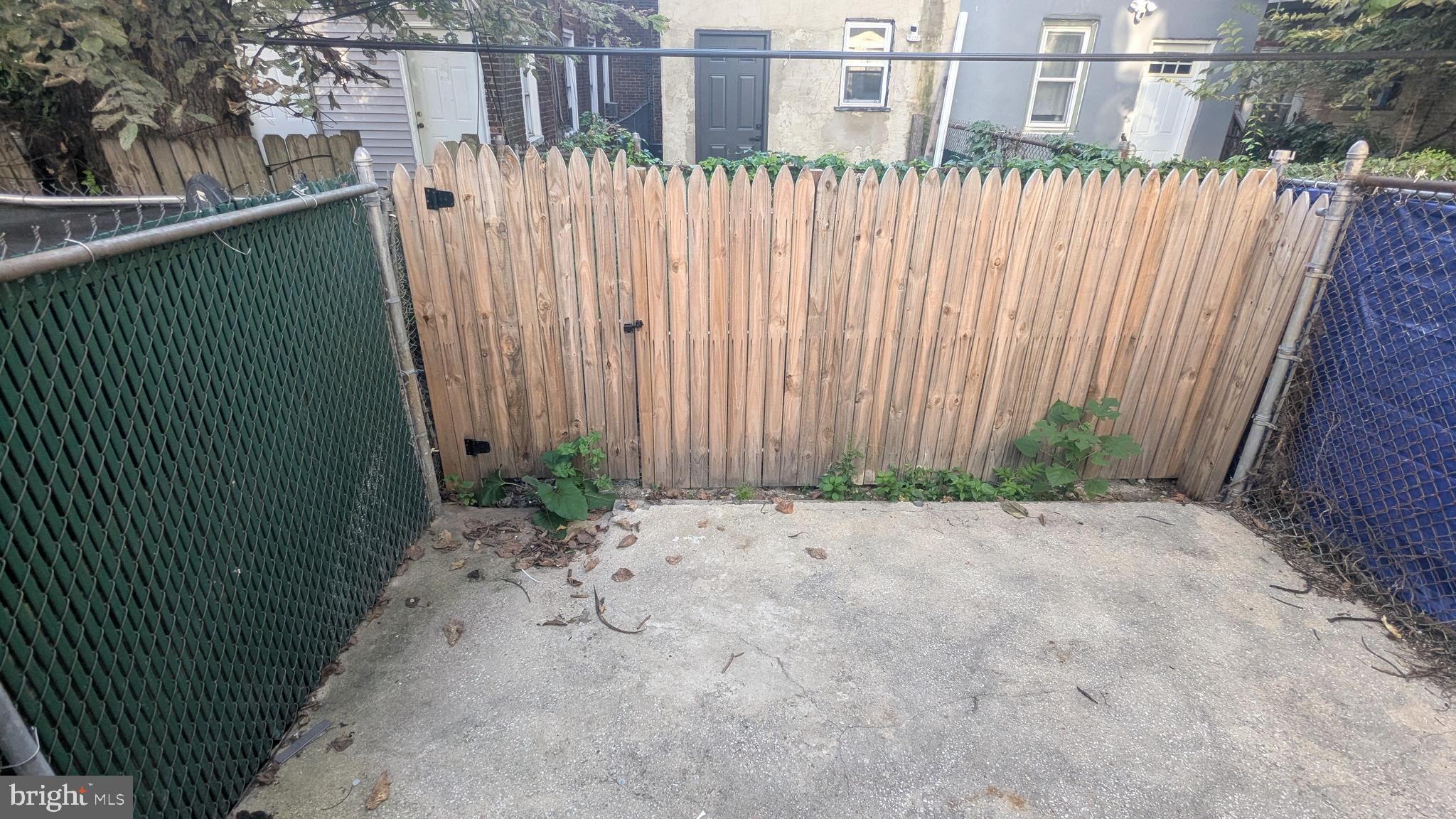 PHILADELPHIA (WEST) - Residential