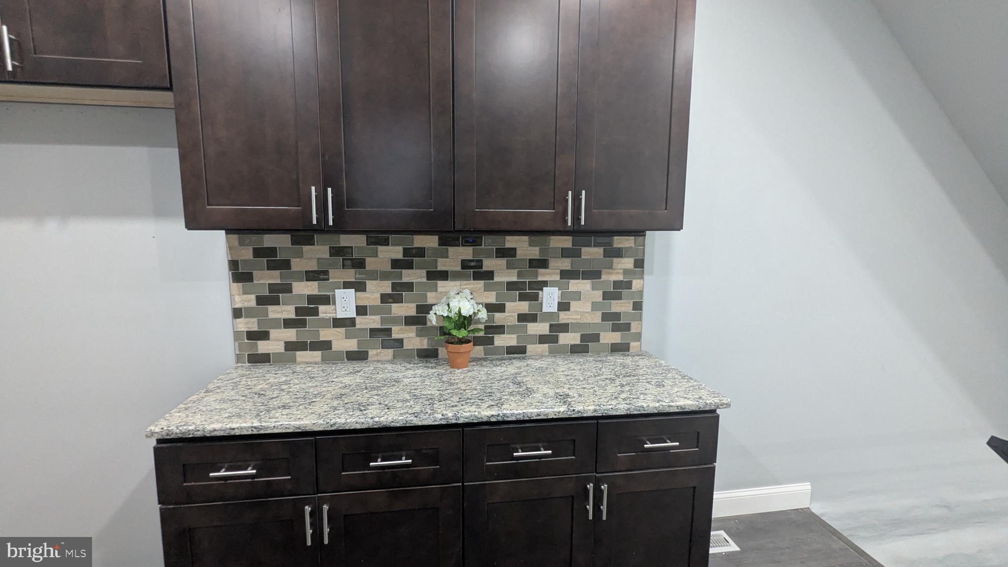 PHILADELPHIA (WEST) - Residential