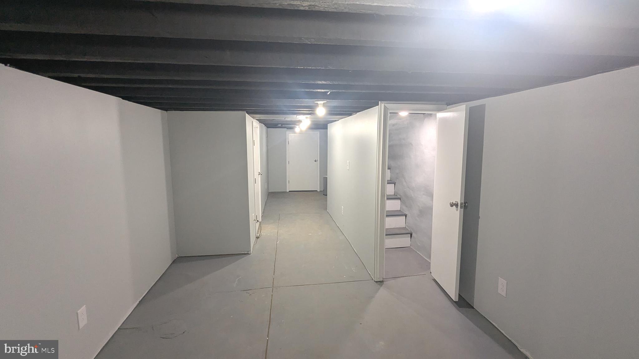 PHILADELPHIA (WEST) - Residential