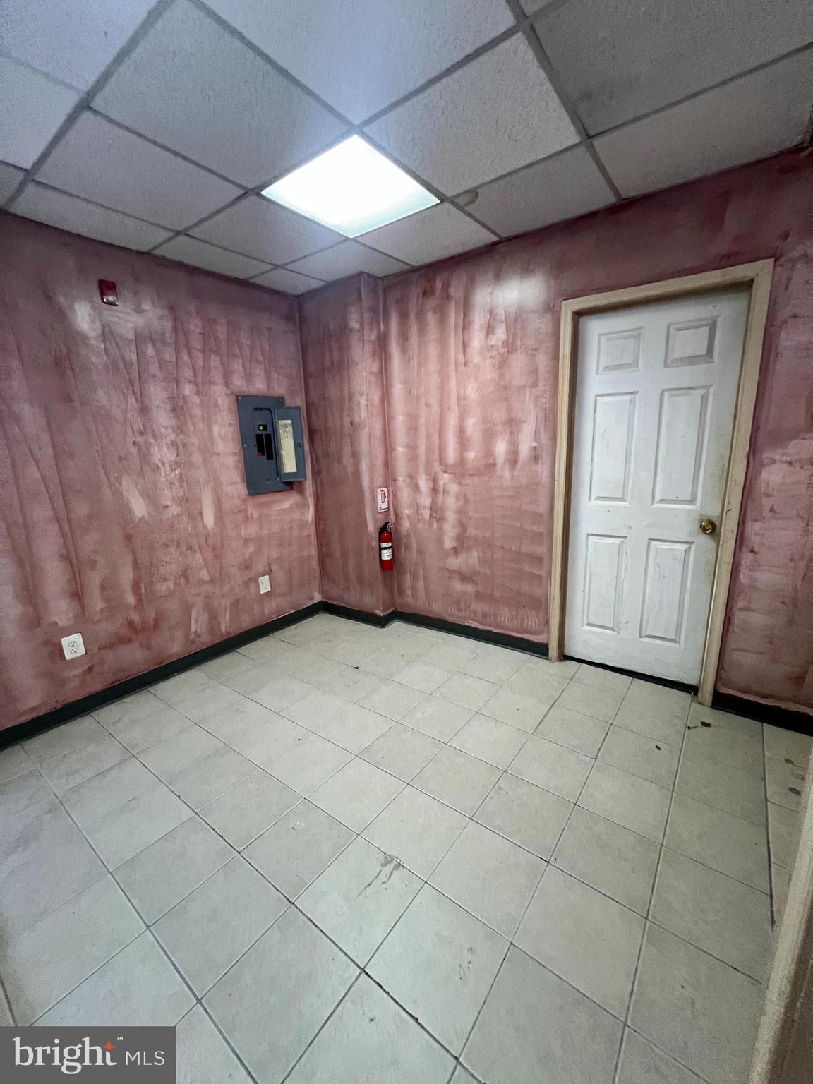 2052 S GARNET STREET