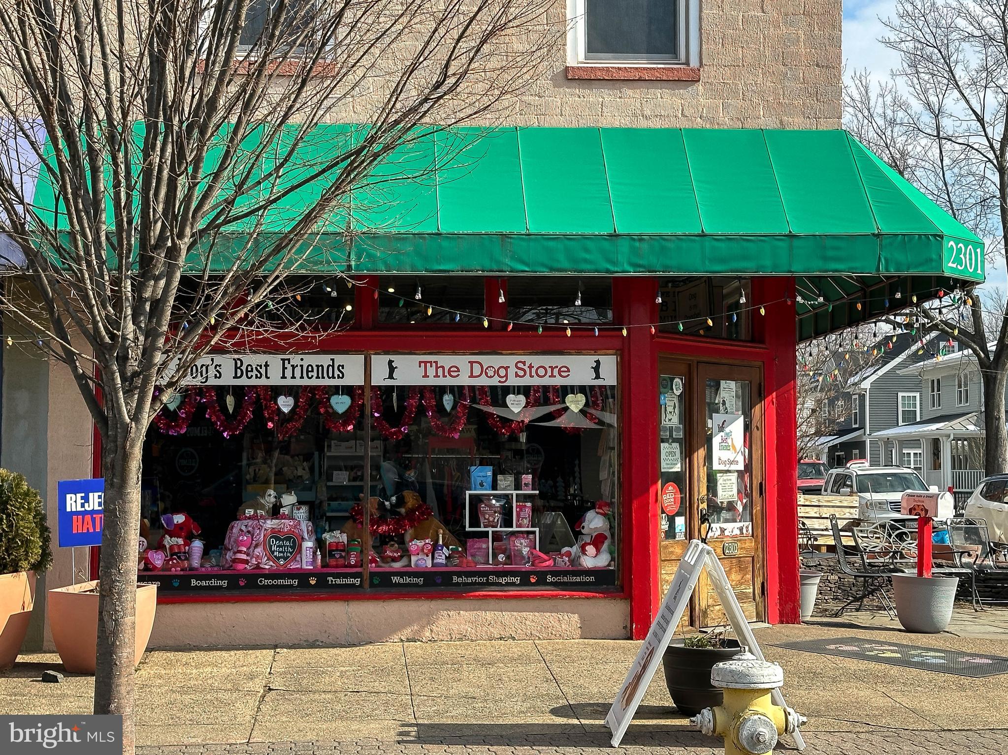 DEL RAY PLACE - Residential Lease