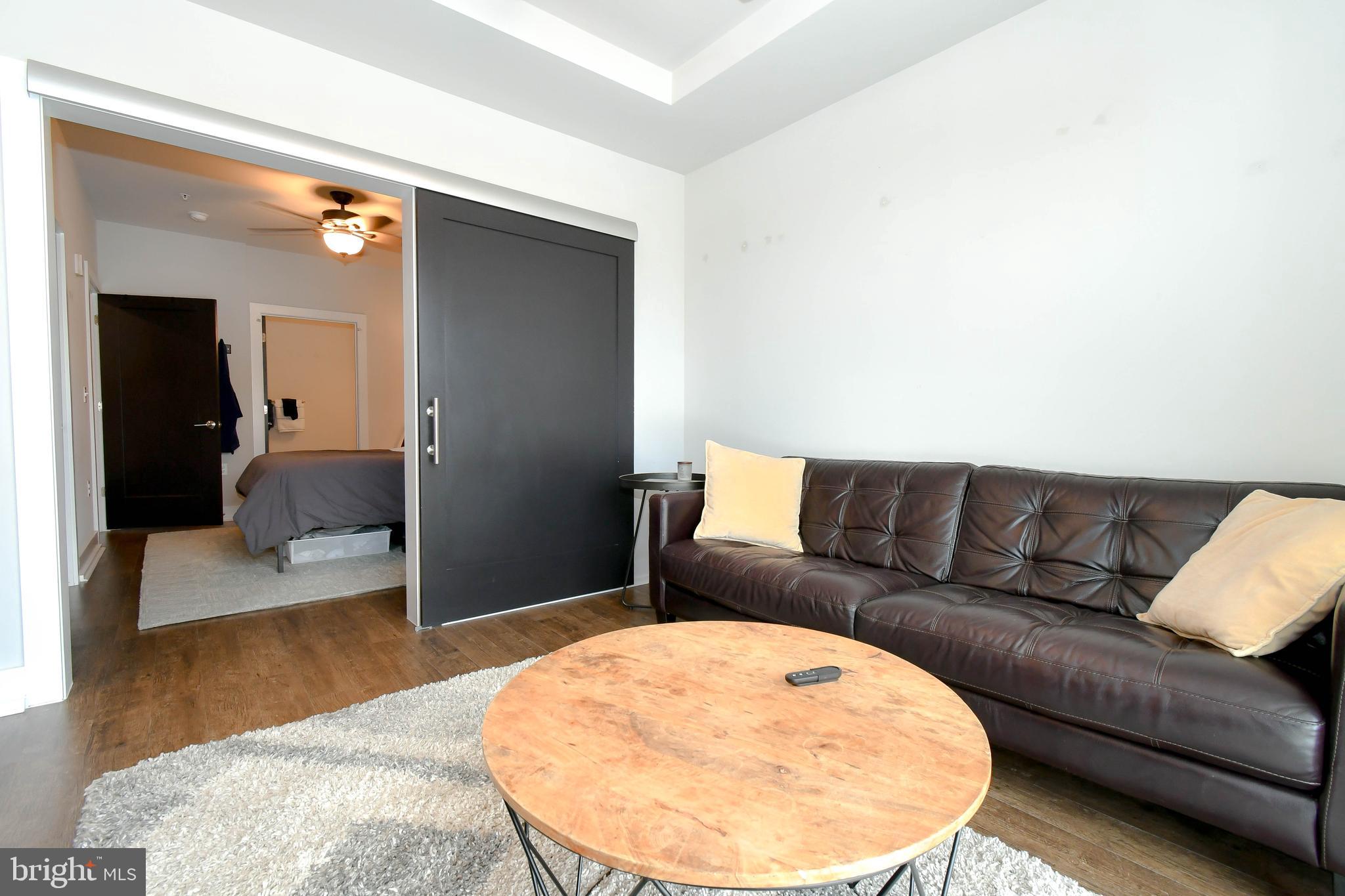 DEL RAY PLACE - Residential Lease