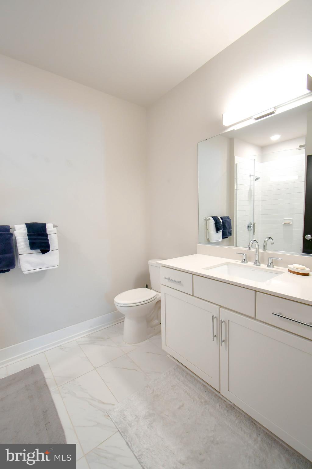 DEL RAY PLACE - Residential Lease