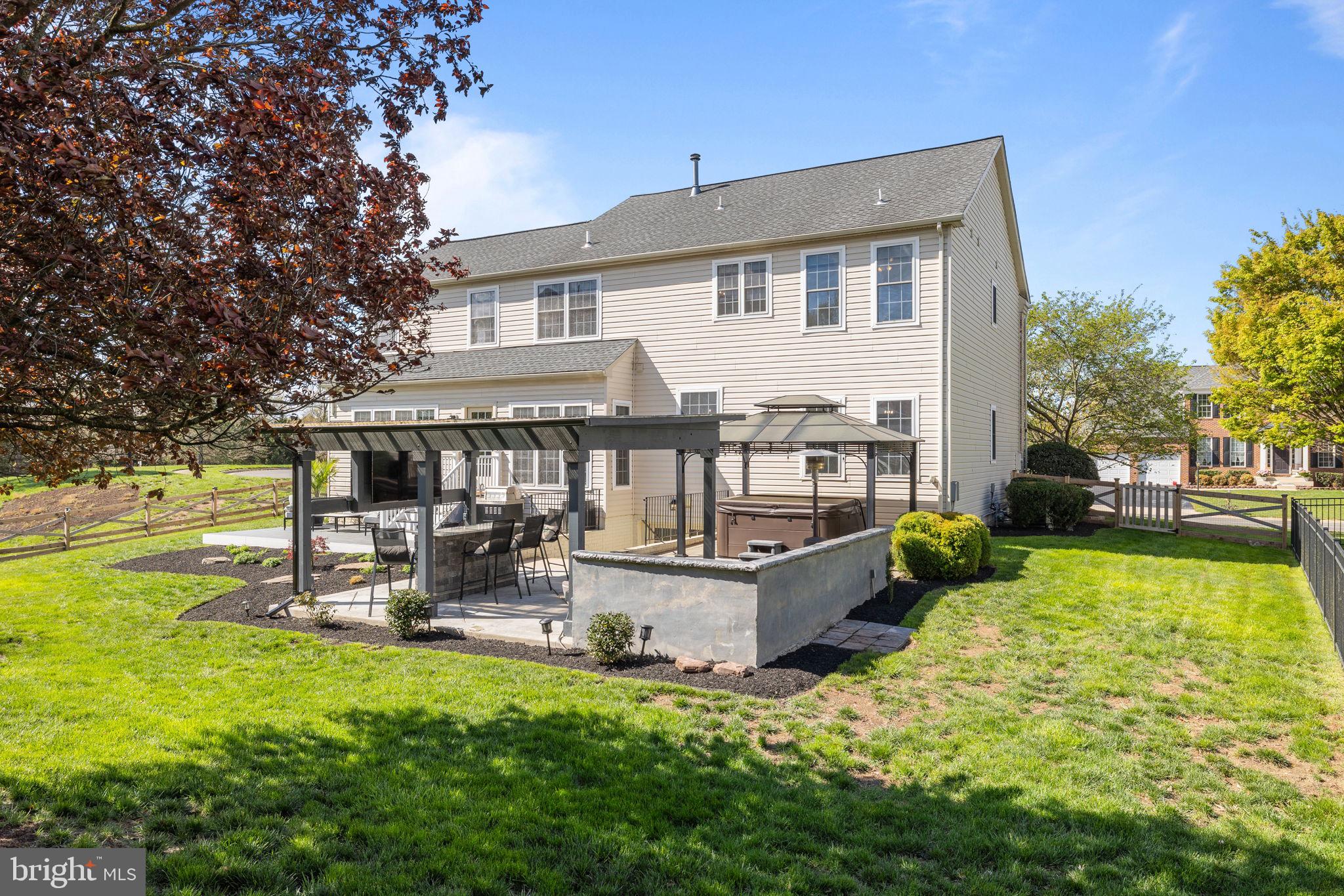 VICTORY LAKES - Residential