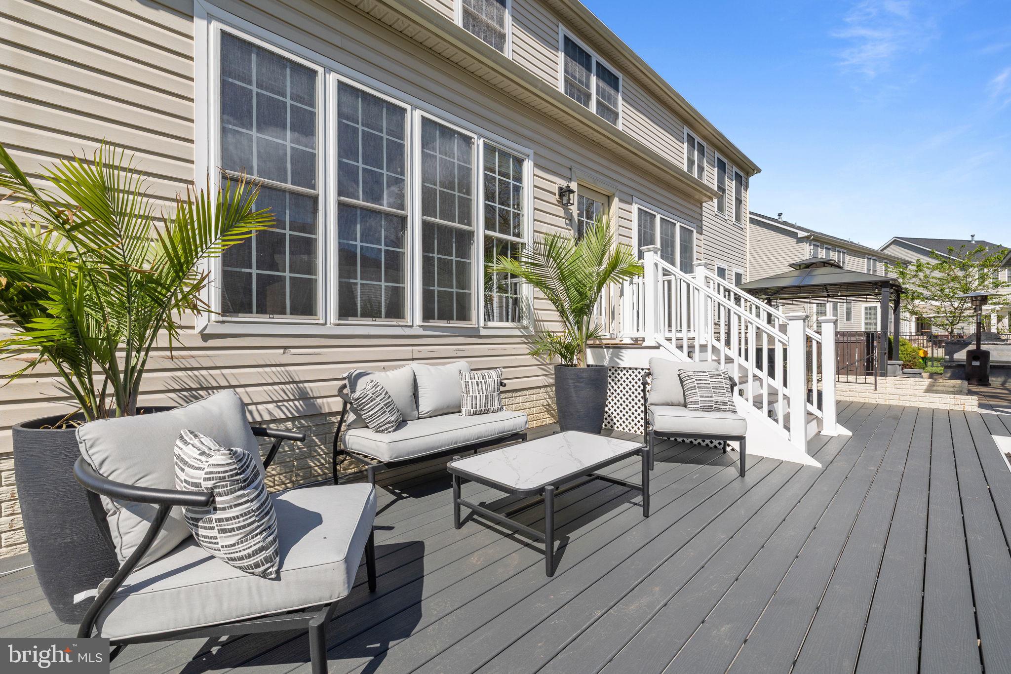 VICTORY LAKES - Residential