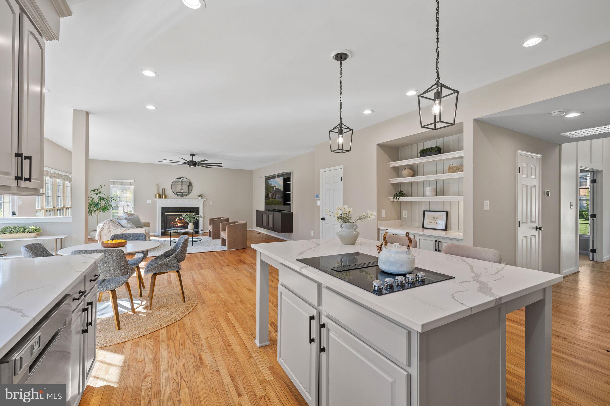 VICTORY LAKES - Residential