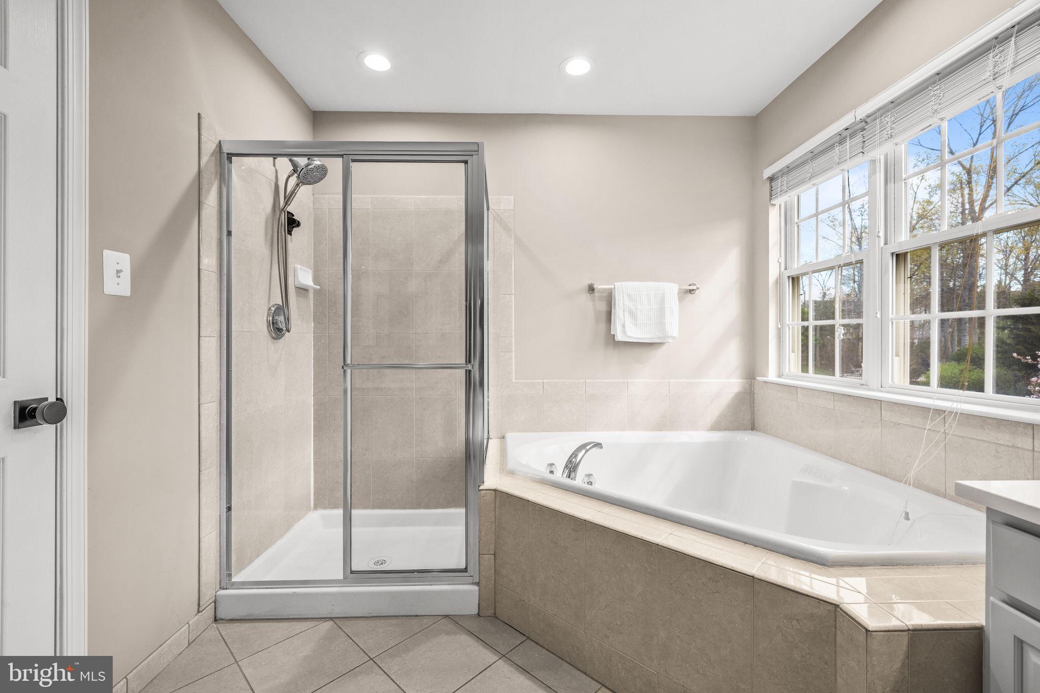 VICTORY LAKES - Residential