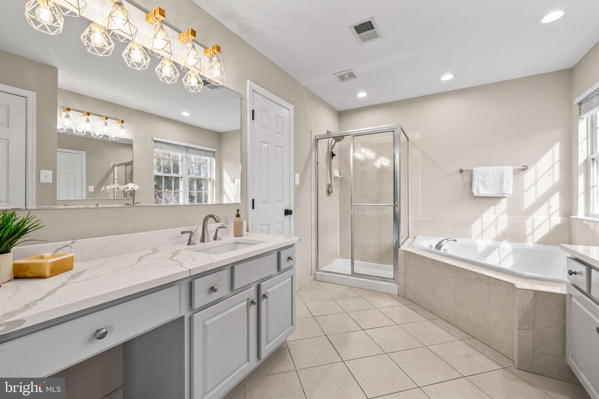 VICTORY LAKES - Residential