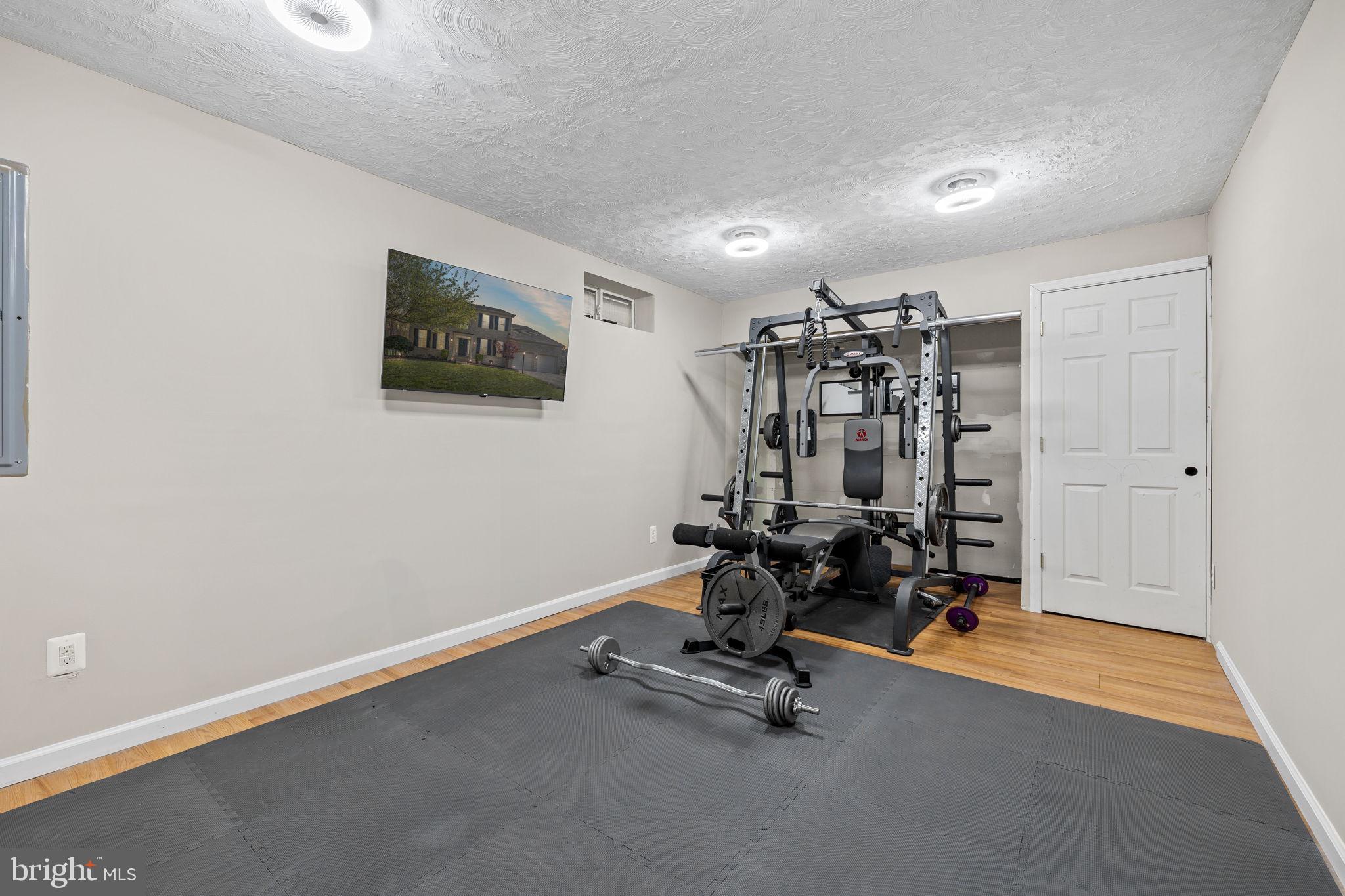 VICTORY LAKES - Residential