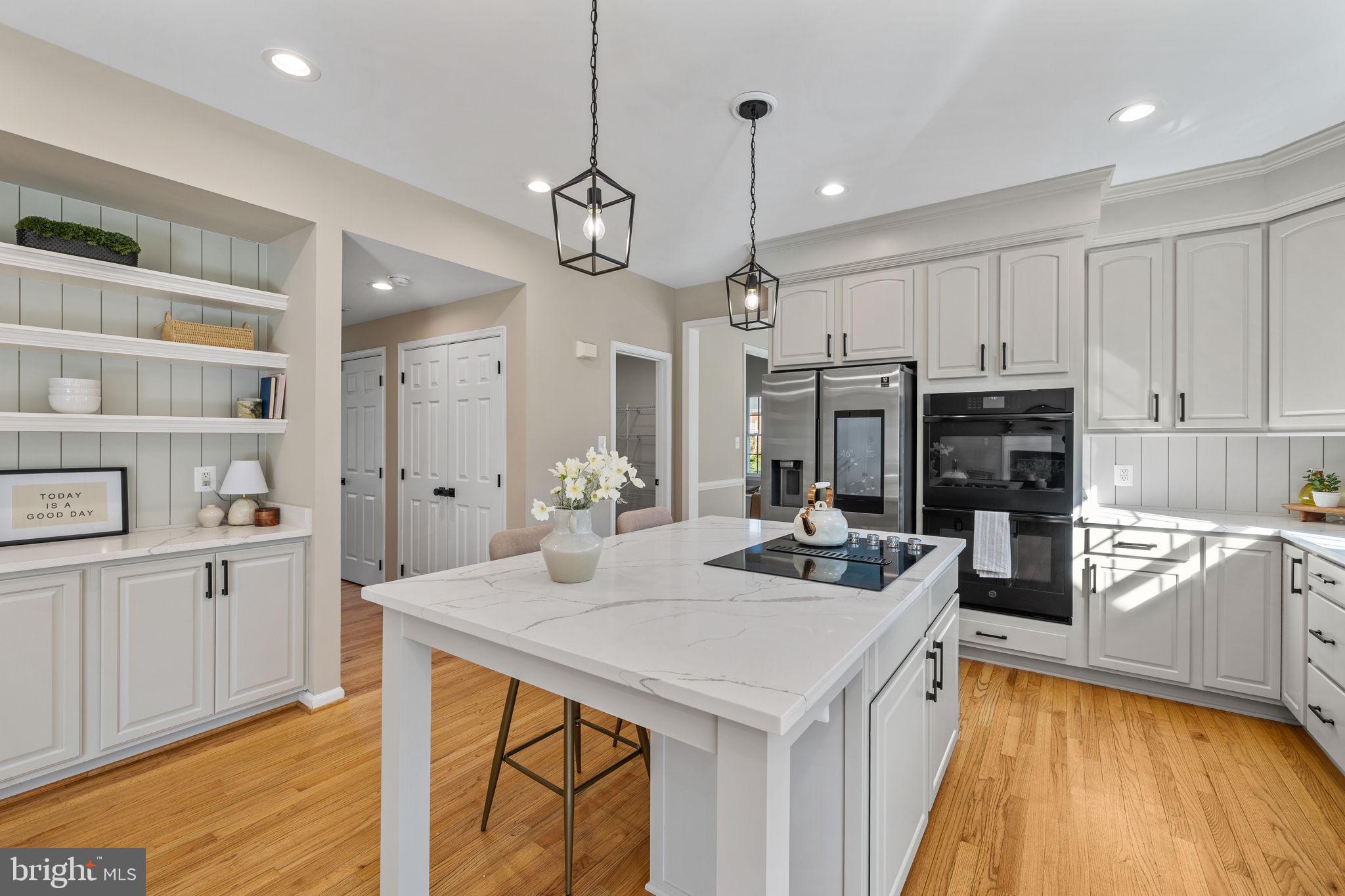 VICTORY LAKES - Residential