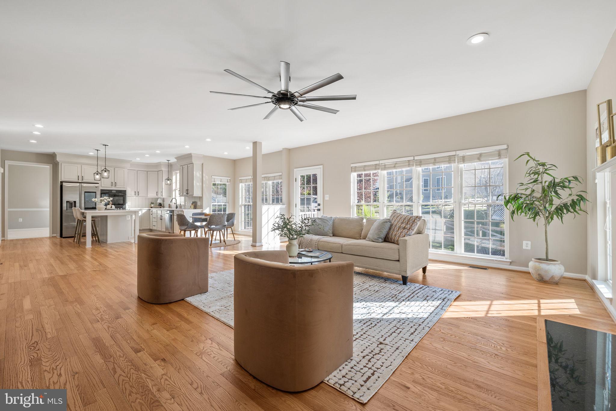 VICTORY LAKES - Residential