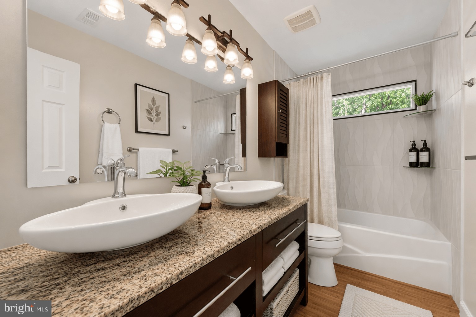 CHANTILLY HIGHLANDS - Residential