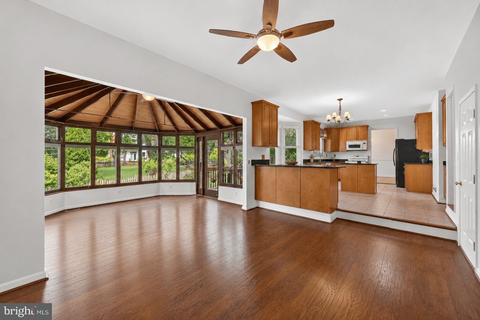 CHANTILLY HIGHLANDS - Residential