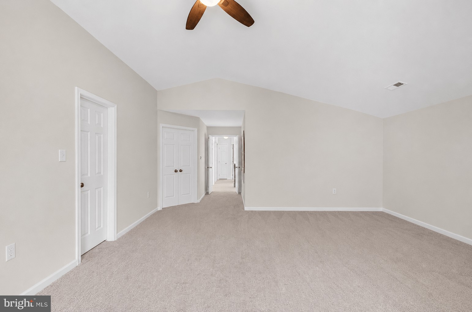 CHANTILLY HIGHLANDS - Residential