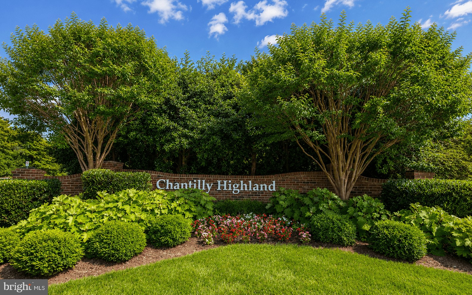 CHANTILLY HIGHLANDS - Residential