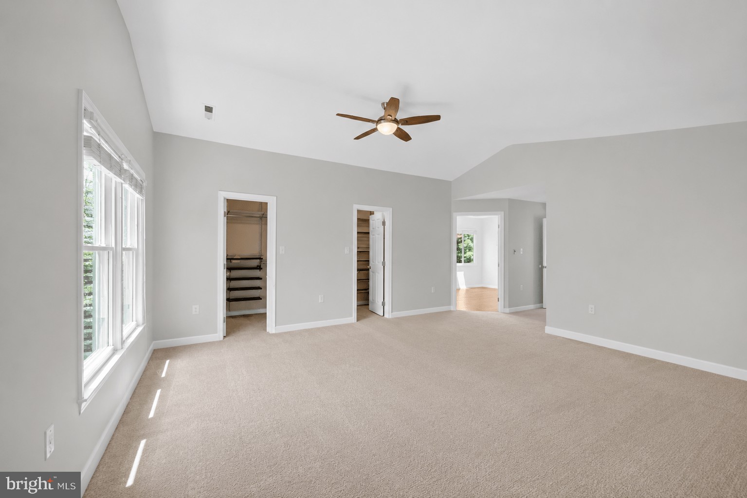 CHANTILLY HIGHLANDS - Residential