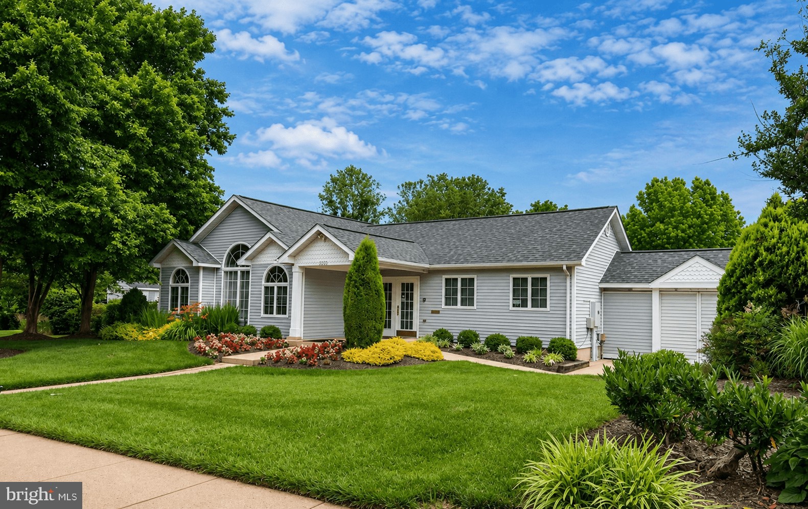 CHANTILLY HIGHLANDS - Residential