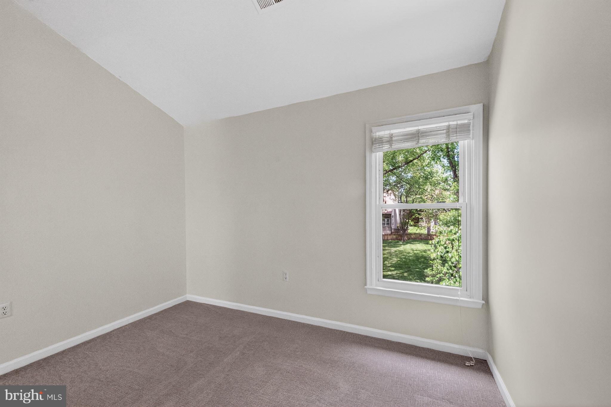 CHANTILLY HIGHLANDS - Residential