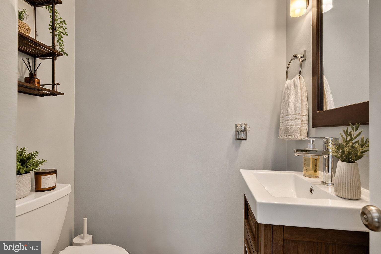 CHANTILLY HIGHLANDS - Residential