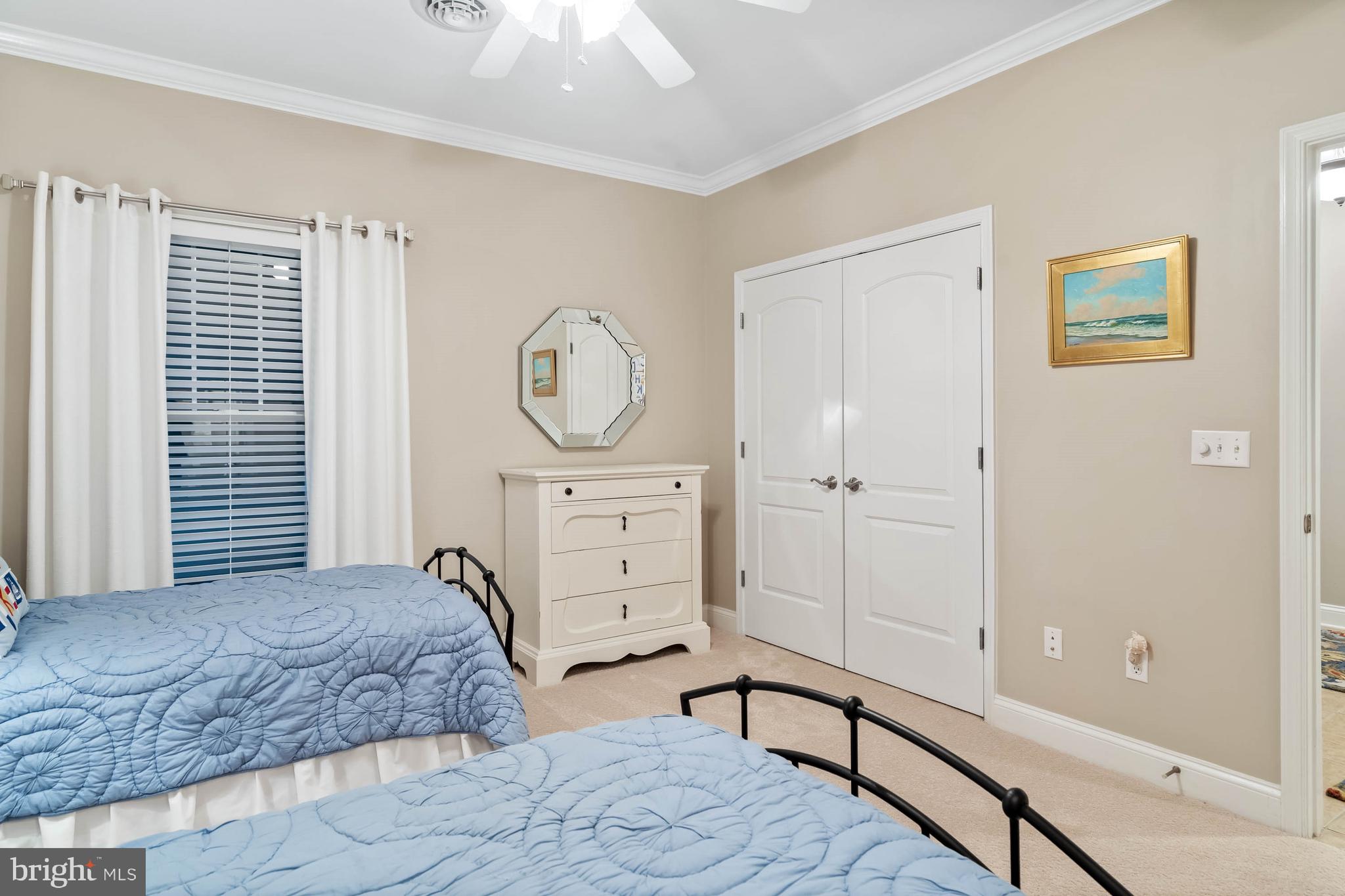 PENINSULA - Residential