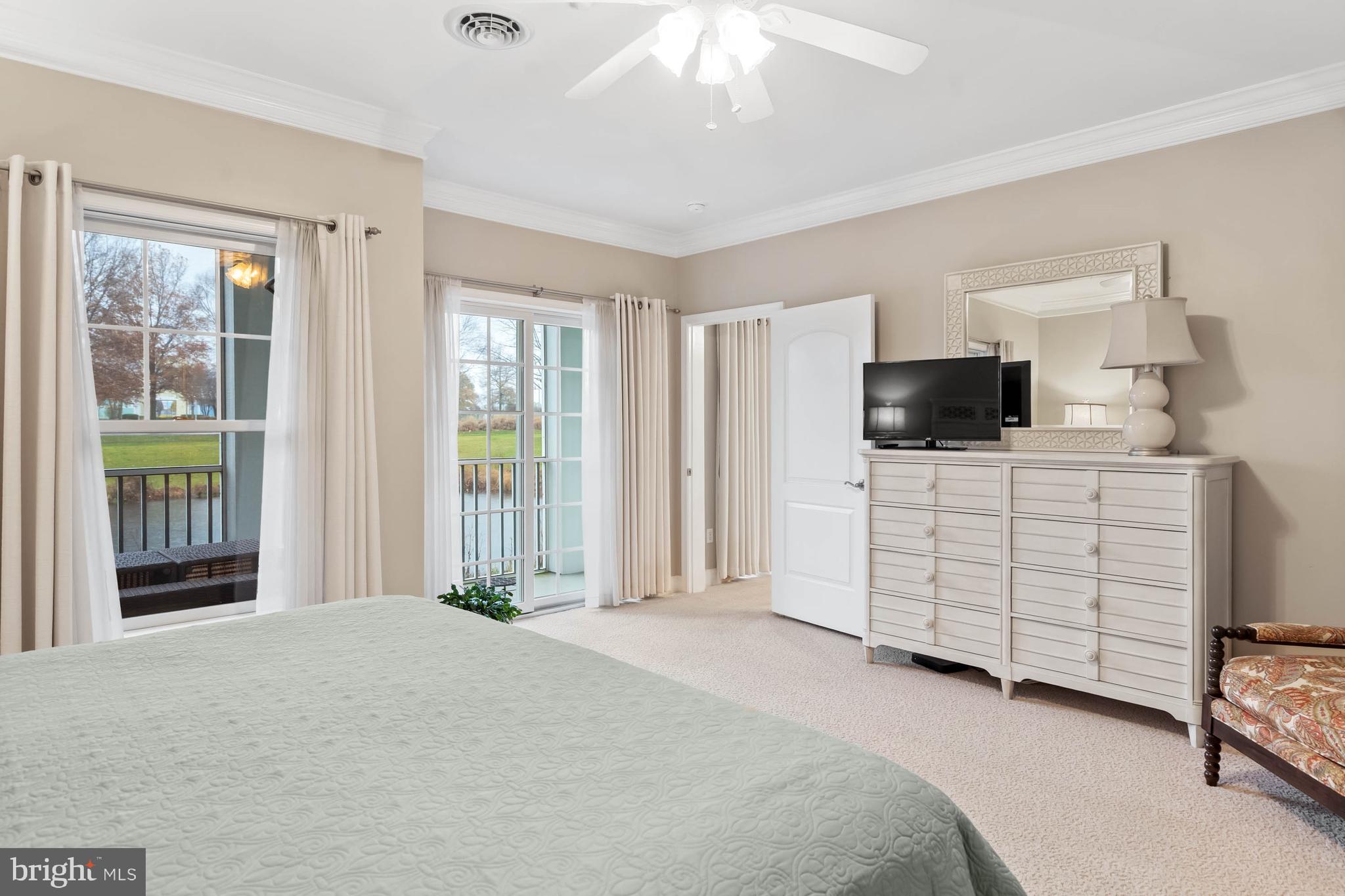 PENINSULA - Residential