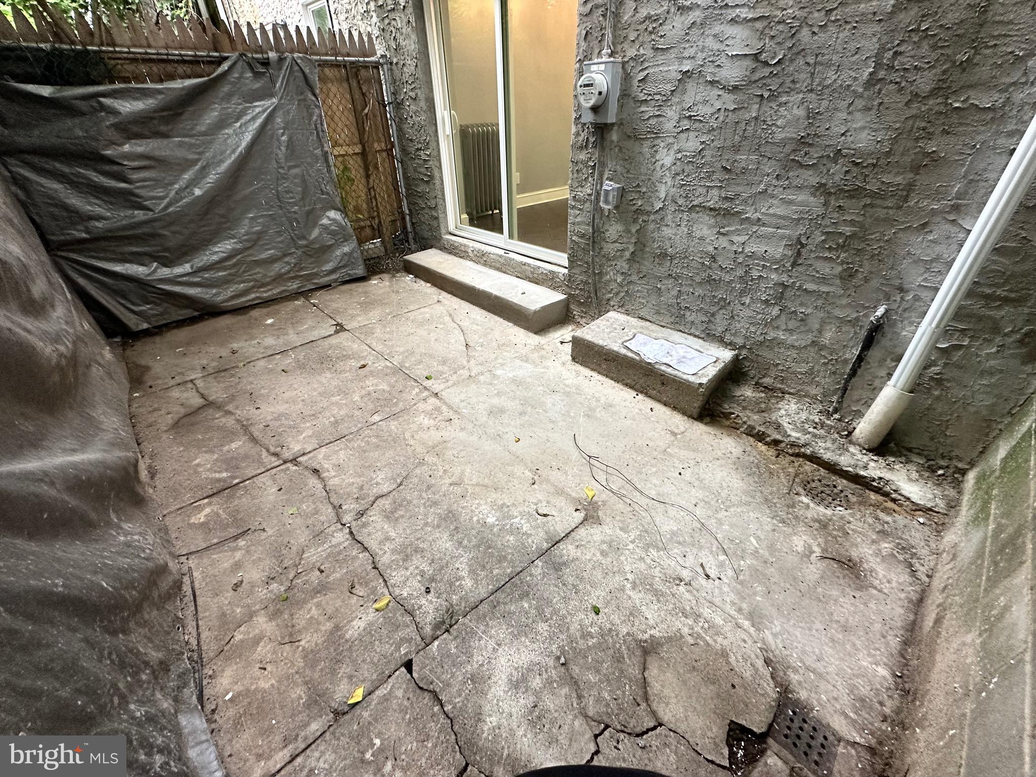 STRAWBERRY MANSION - Residential