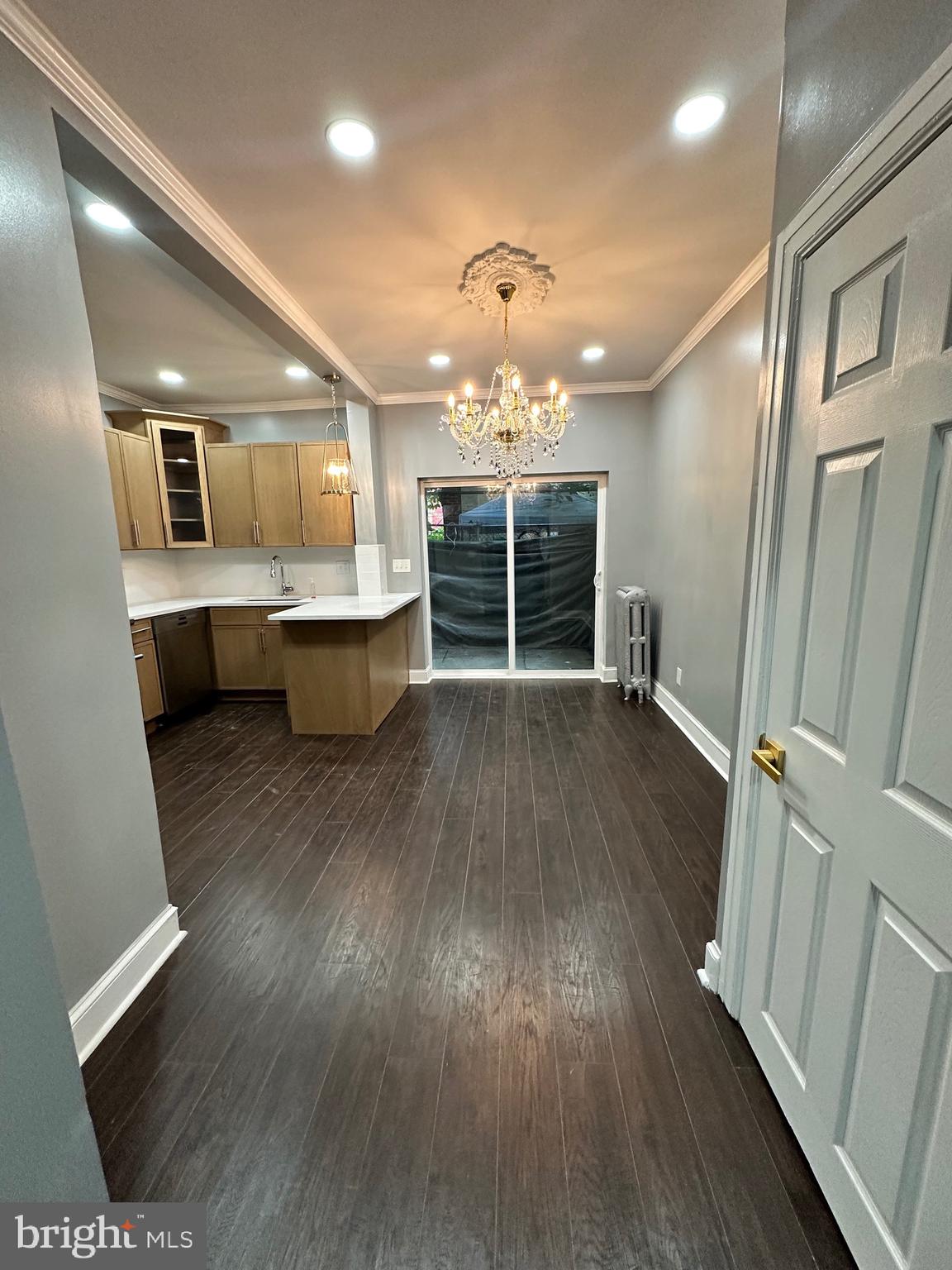 STRAWBERRY MANSION - Residential