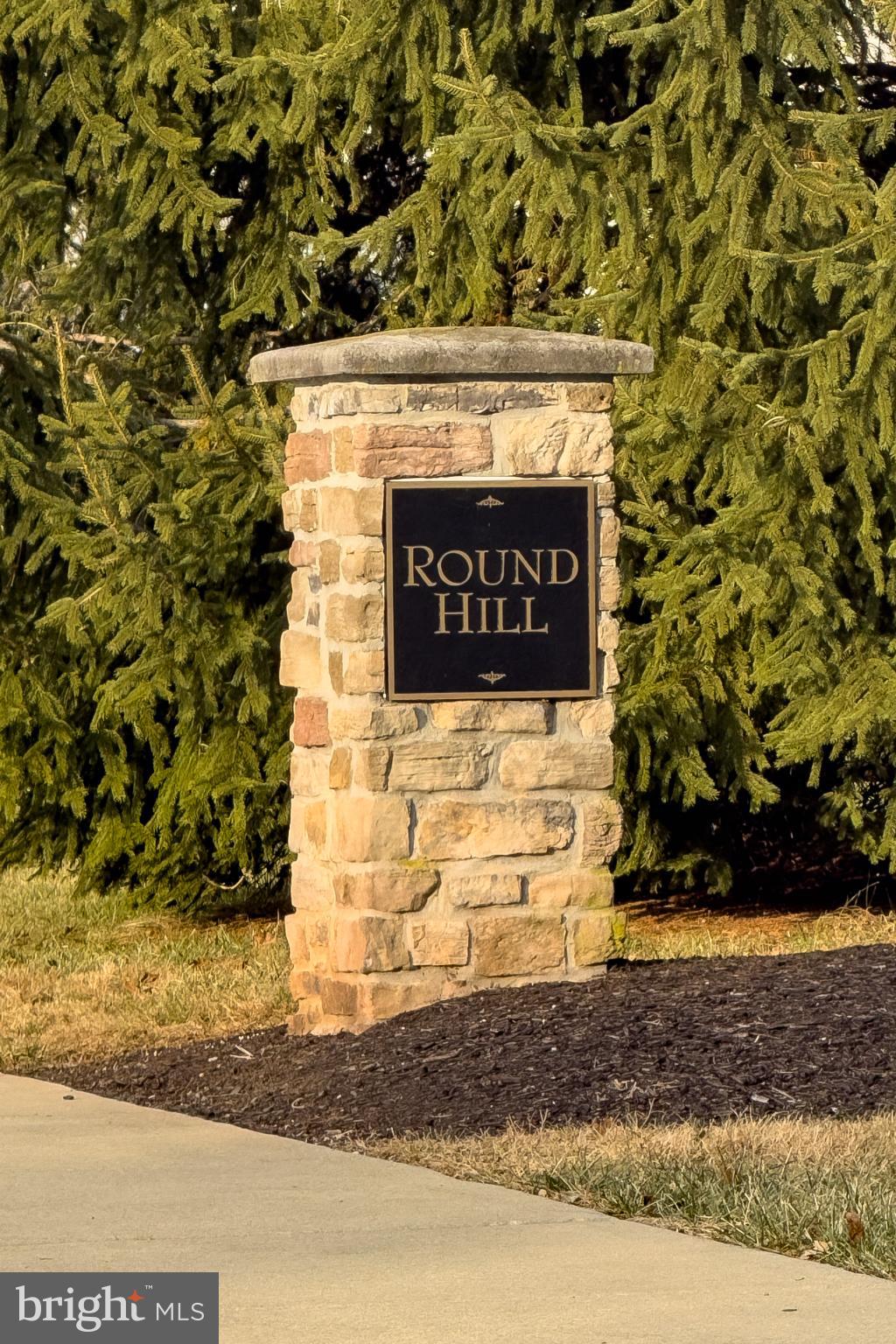 ROUND HILL - Residential