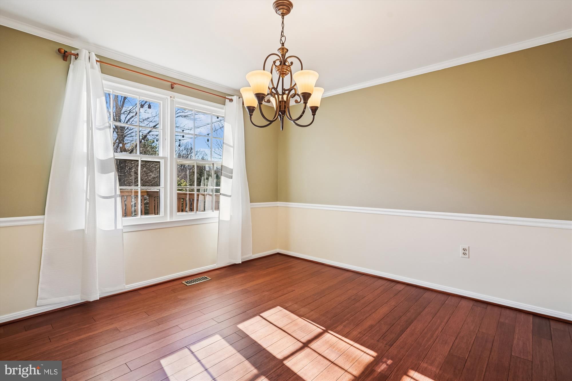 COLCHESTER HUNT - Residential