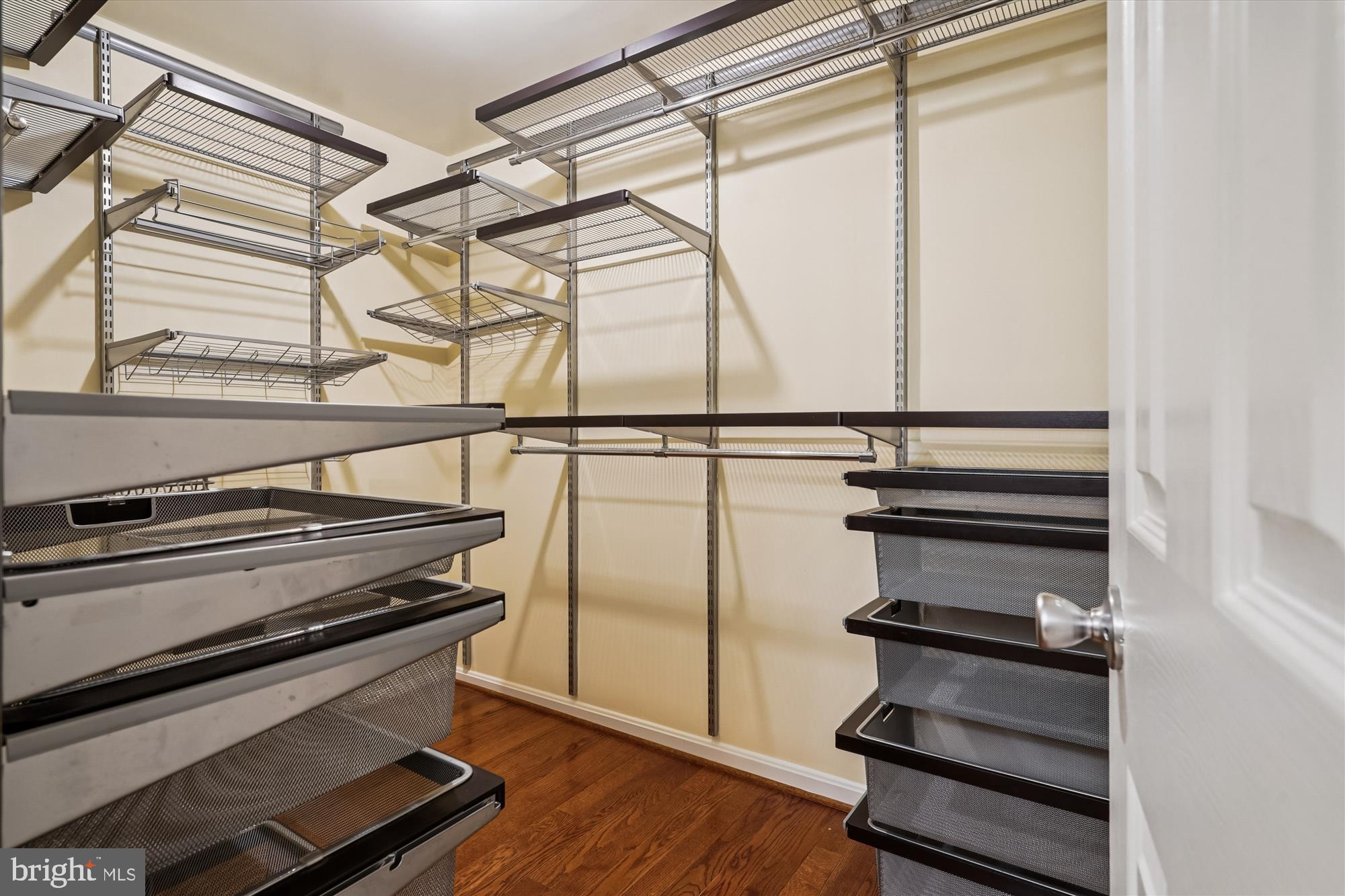 COLCHESTER HUNT - Residential