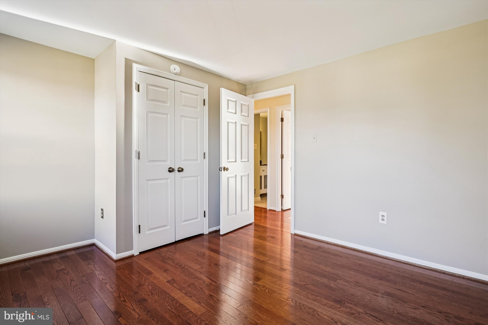 COLCHESTER HUNT - Residential