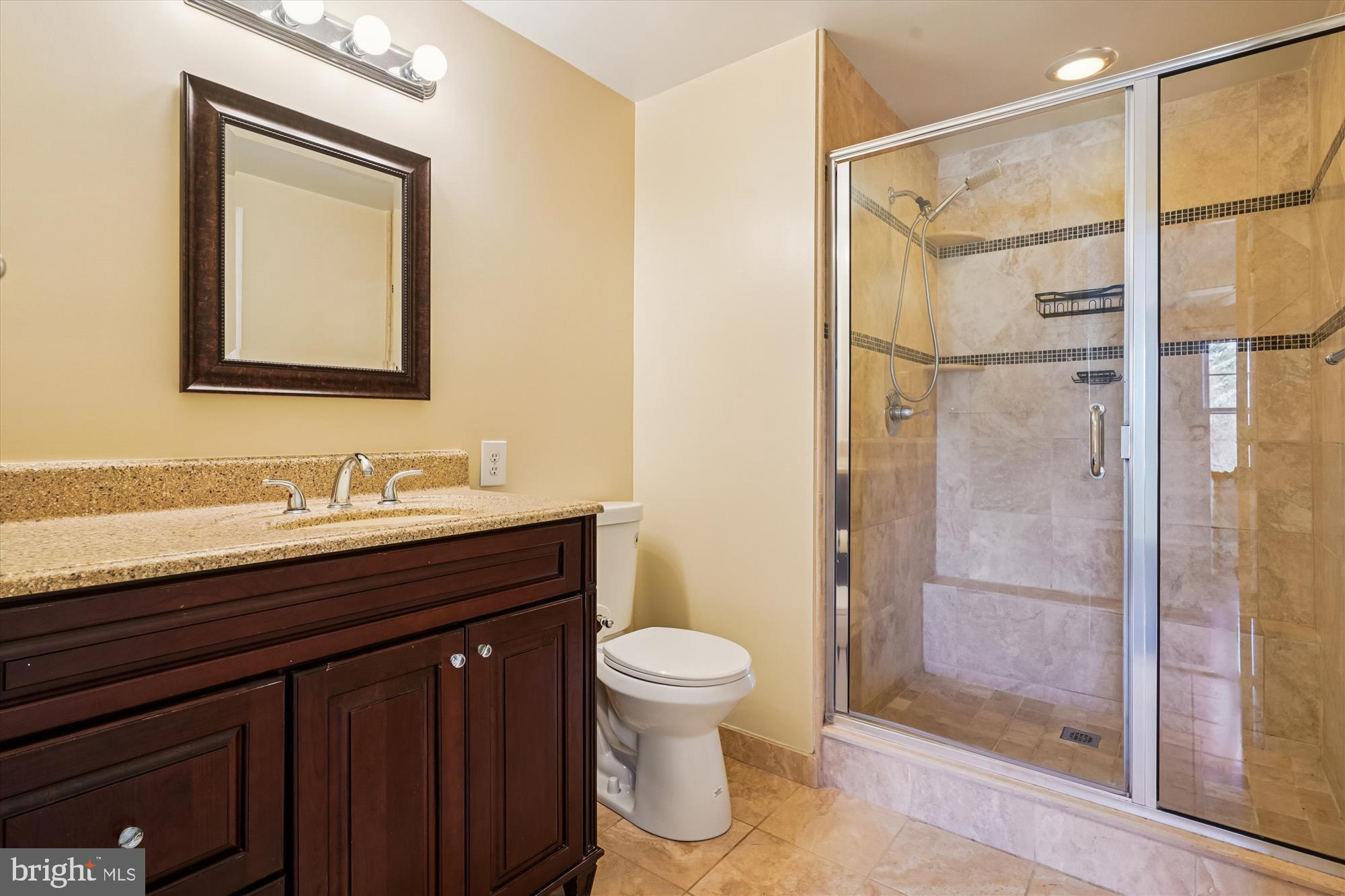 COLCHESTER HUNT - Residential