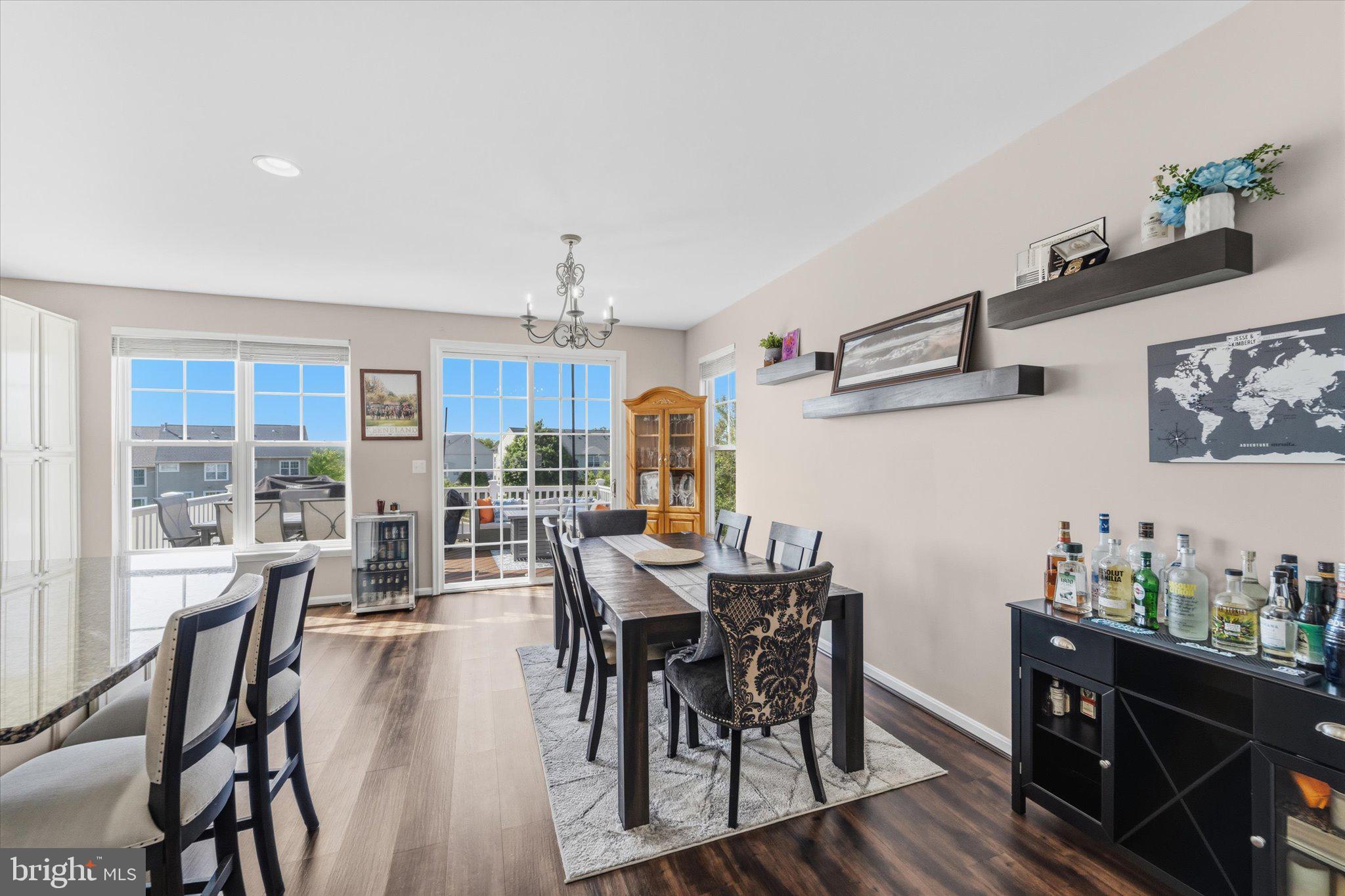 PEMBROOKE - Residential