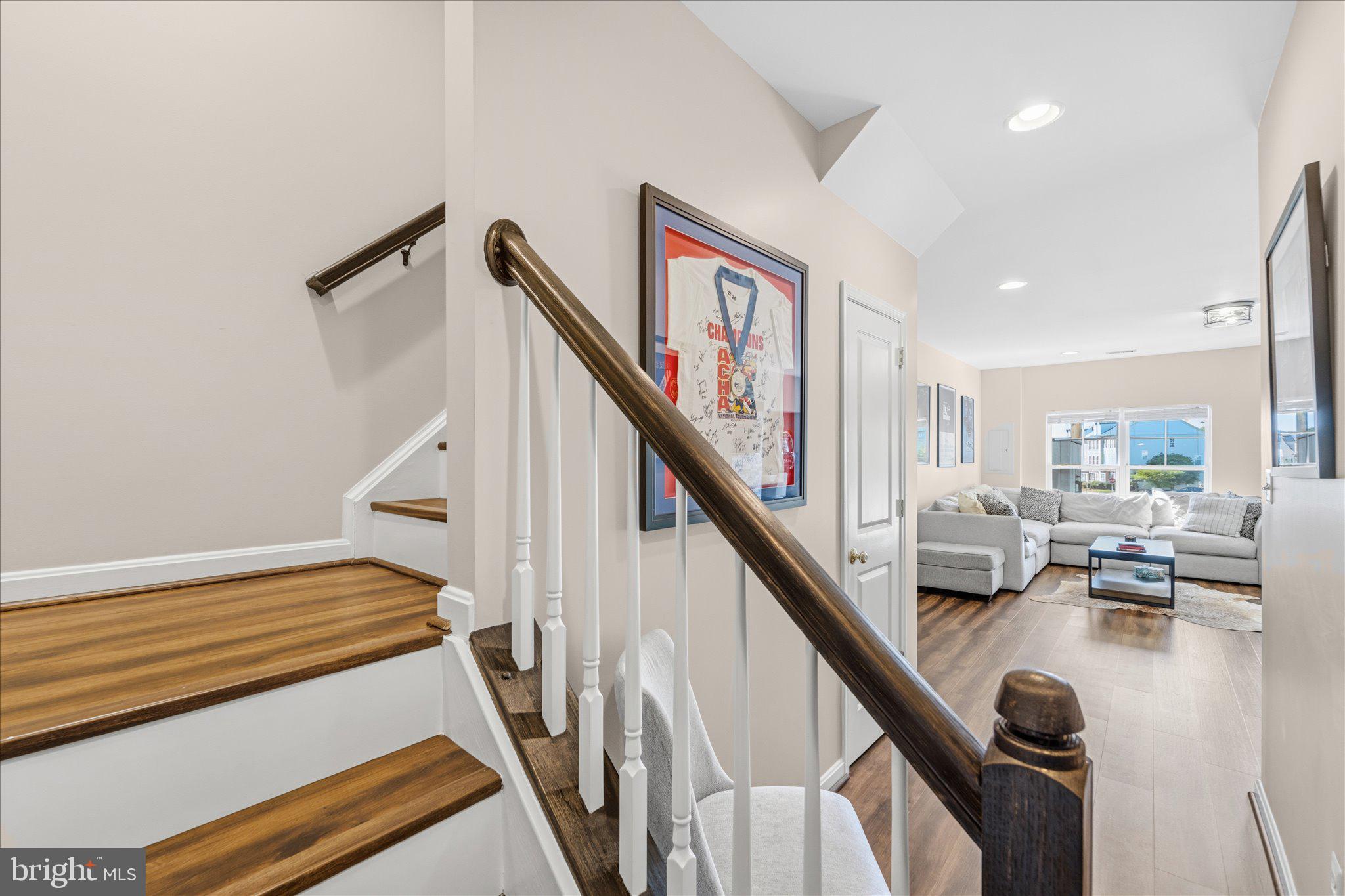 PEMBROOKE - Residential