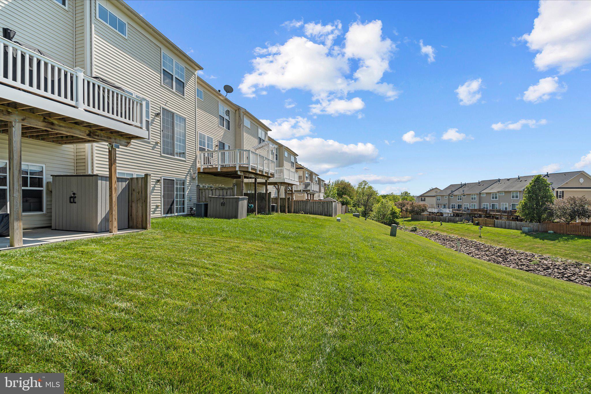 PEMBROOKE - Residential