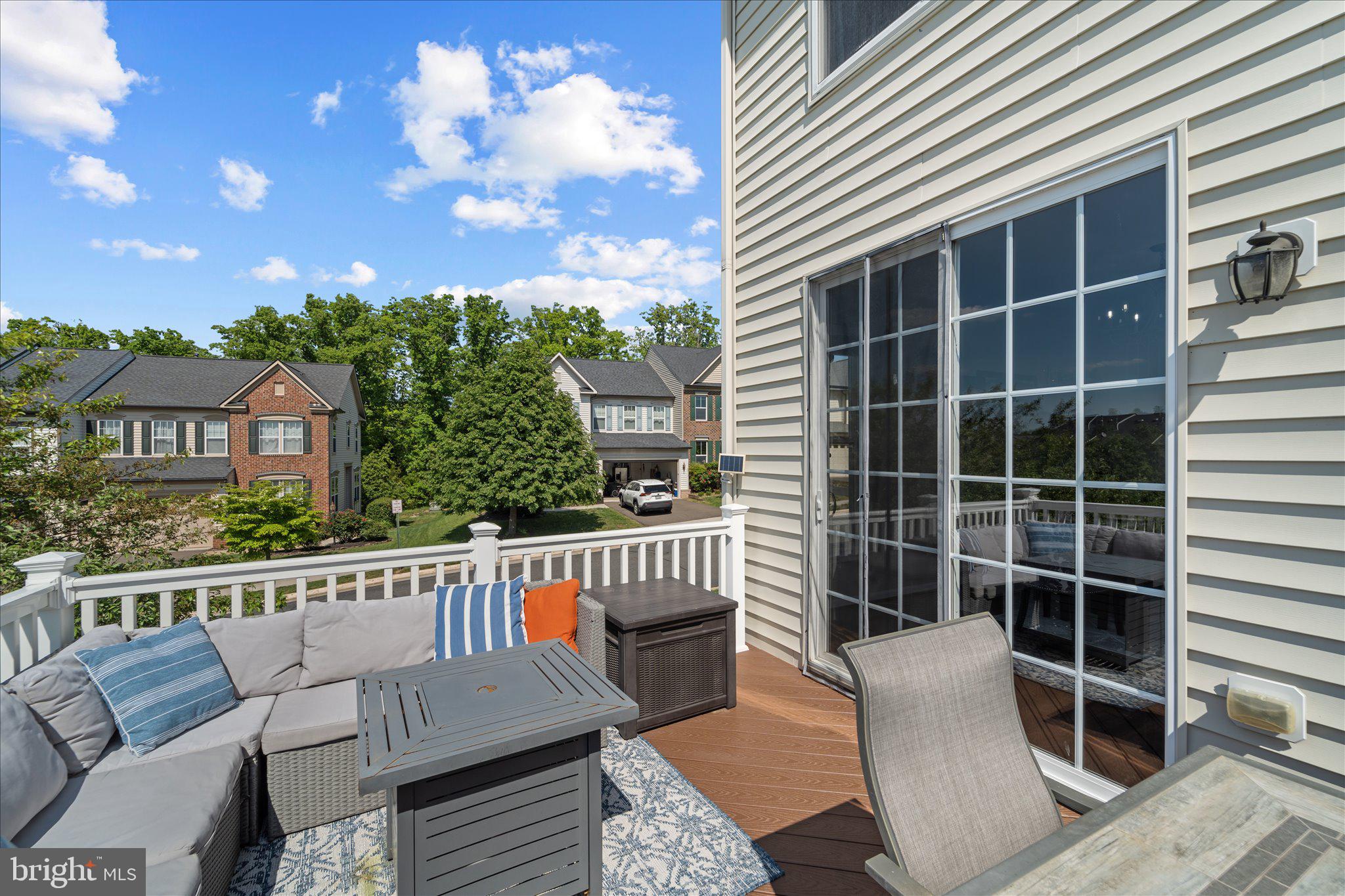 PEMBROOKE - Residential