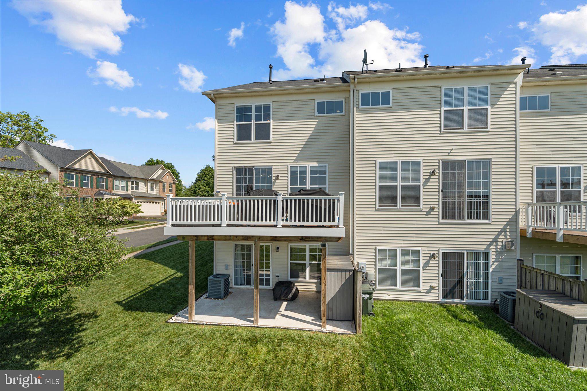 PEMBROOKE - Residential