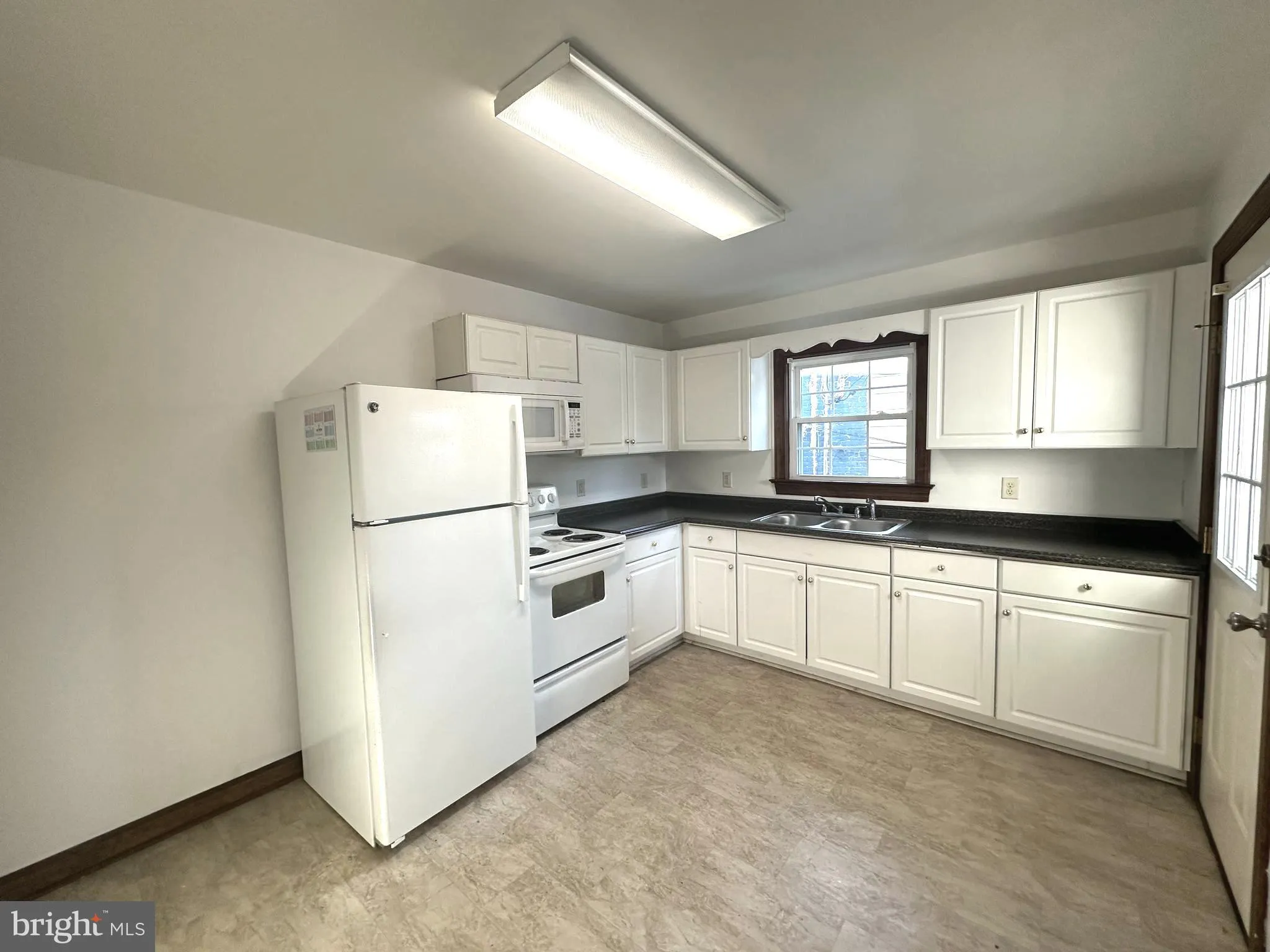 Hagerstown, Maryland 21740, United States, 2 Bedrooms Bedrooms, ,1 BathroomBathrooms,Residential,Active,12013
