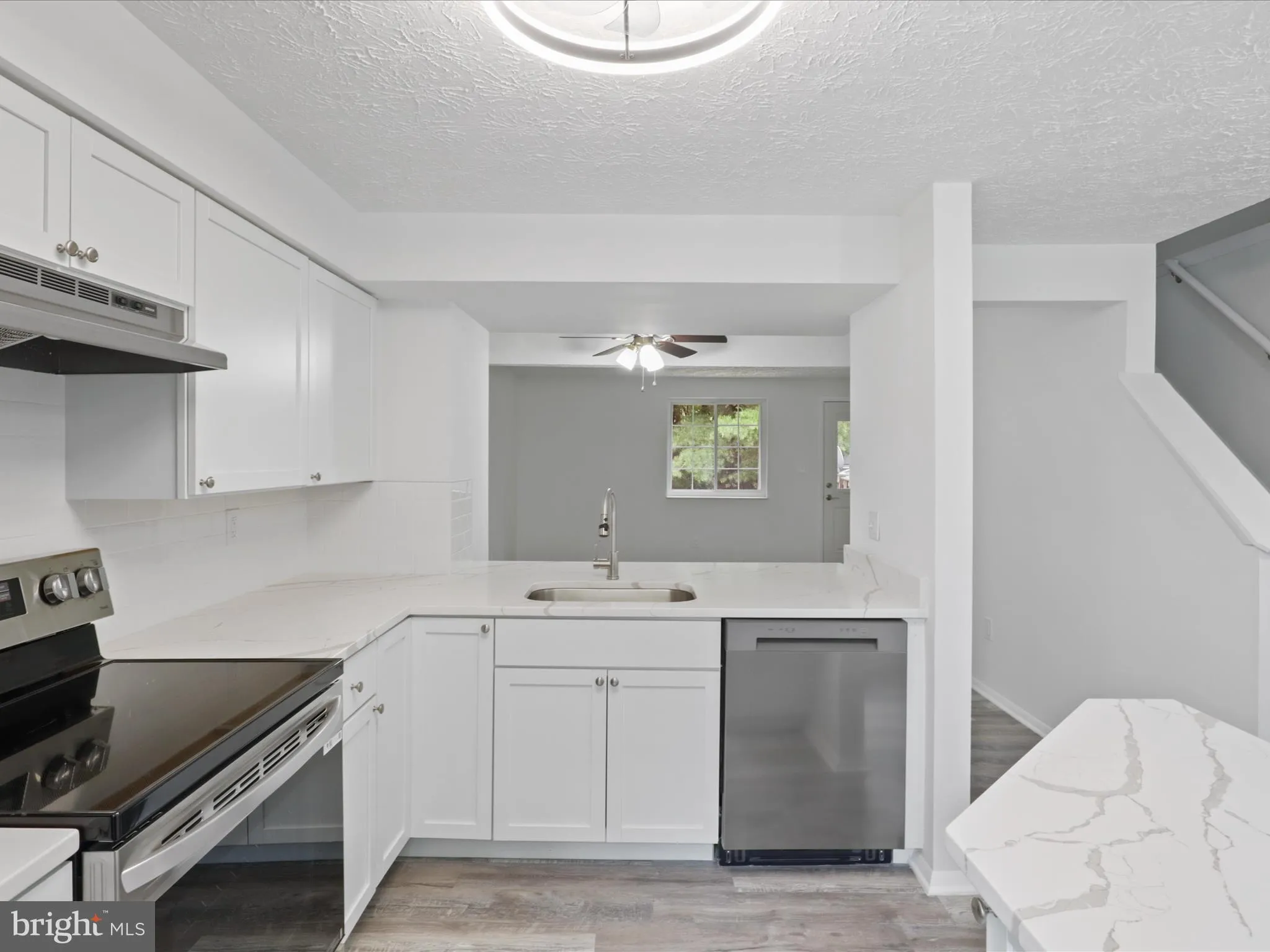 Lorton, Virginia 22079, United States, 2 Bedrooms Bedrooms, ,2 BathroomsBathrooms,Residential,Active,154120