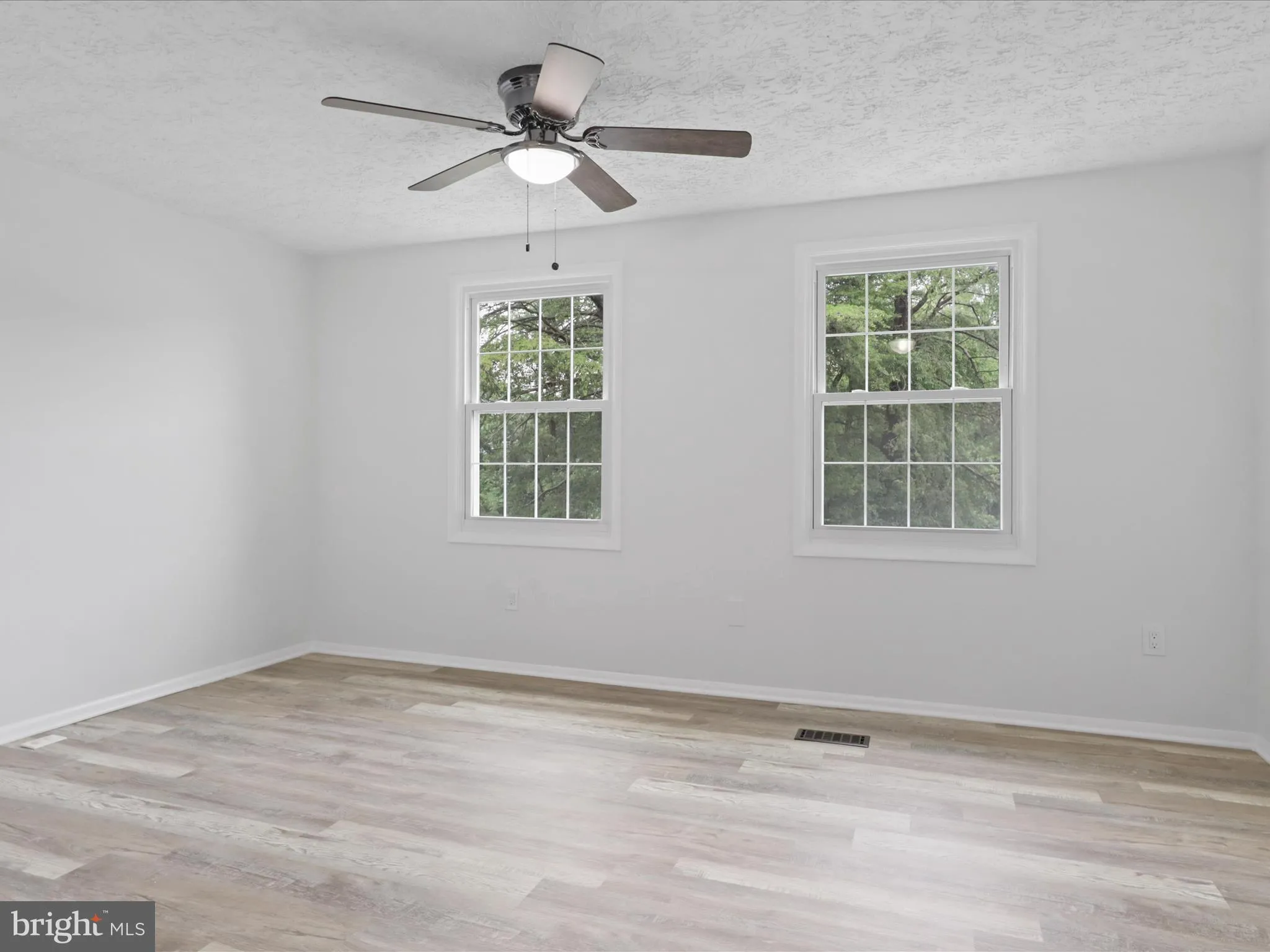 Lorton, Virginia 22079, United States, 2 Bedrooms Bedrooms, ,2 BathroomsBathrooms,Residential,Active,154120