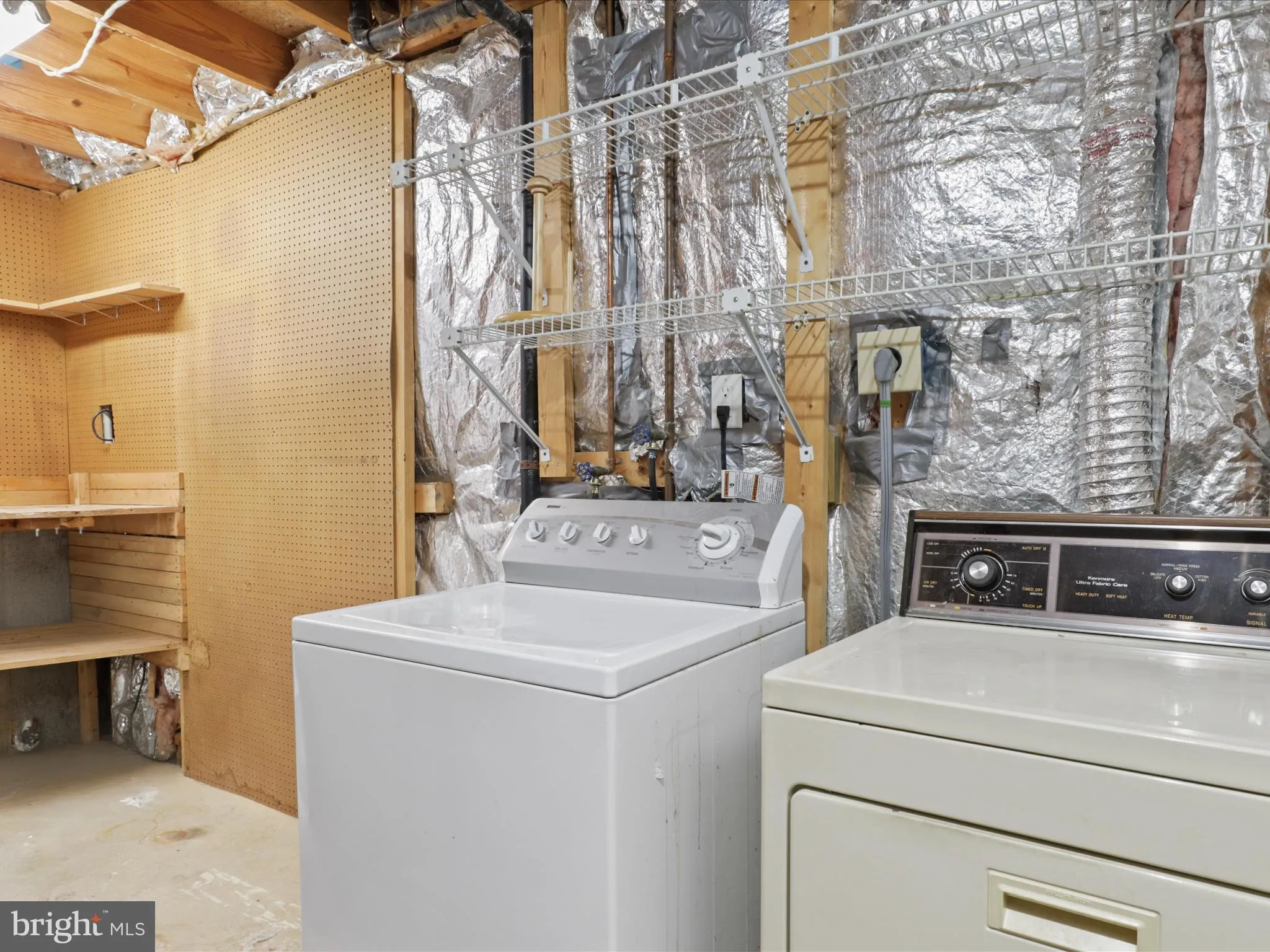 Lorton, Virginia 22079, United States, 2 Bedrooms Bedrooms, ,2 BathroomsBathrooms,Residential,Active,154120