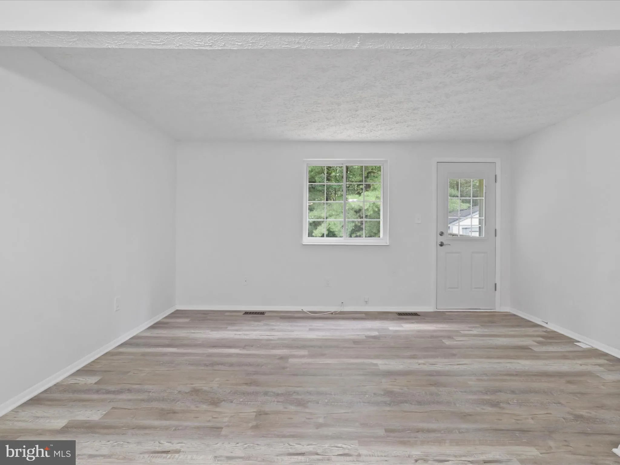 Lorton, Virginia 22079, United States, 2 Bedrooms Bedrooms, ,2 BathroomsBathrooms,Residential,Active,154120