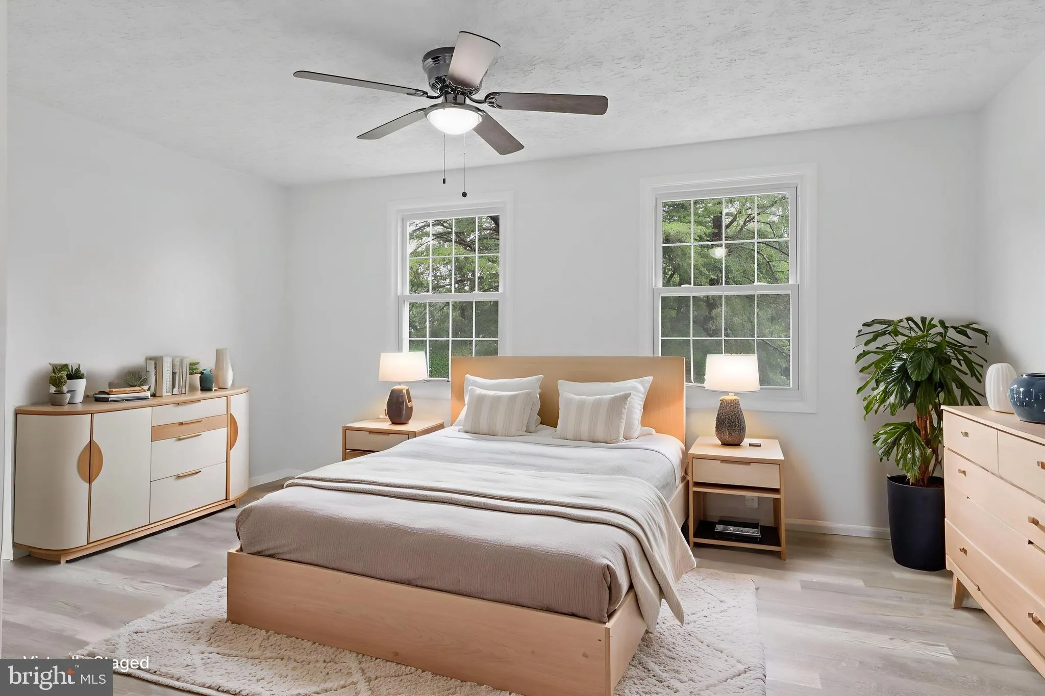 Lorton, Virginia 22079, United States, 2 Bedrooms Bedrooms, ,2 BathroomsBathrooms,Residential,Active,154120