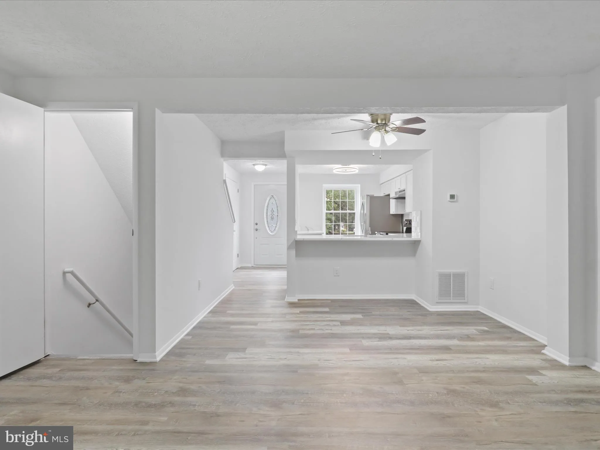 Lorton, Virginia 22079, United States, 2 Bedrooms Bedrooms, ,2 BathroomsBathrooms,Residential,Active,154120